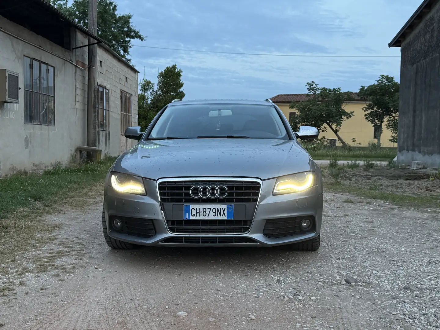Audi A4 Avant 2.0 tdi Advanced multitronic fap - 1
