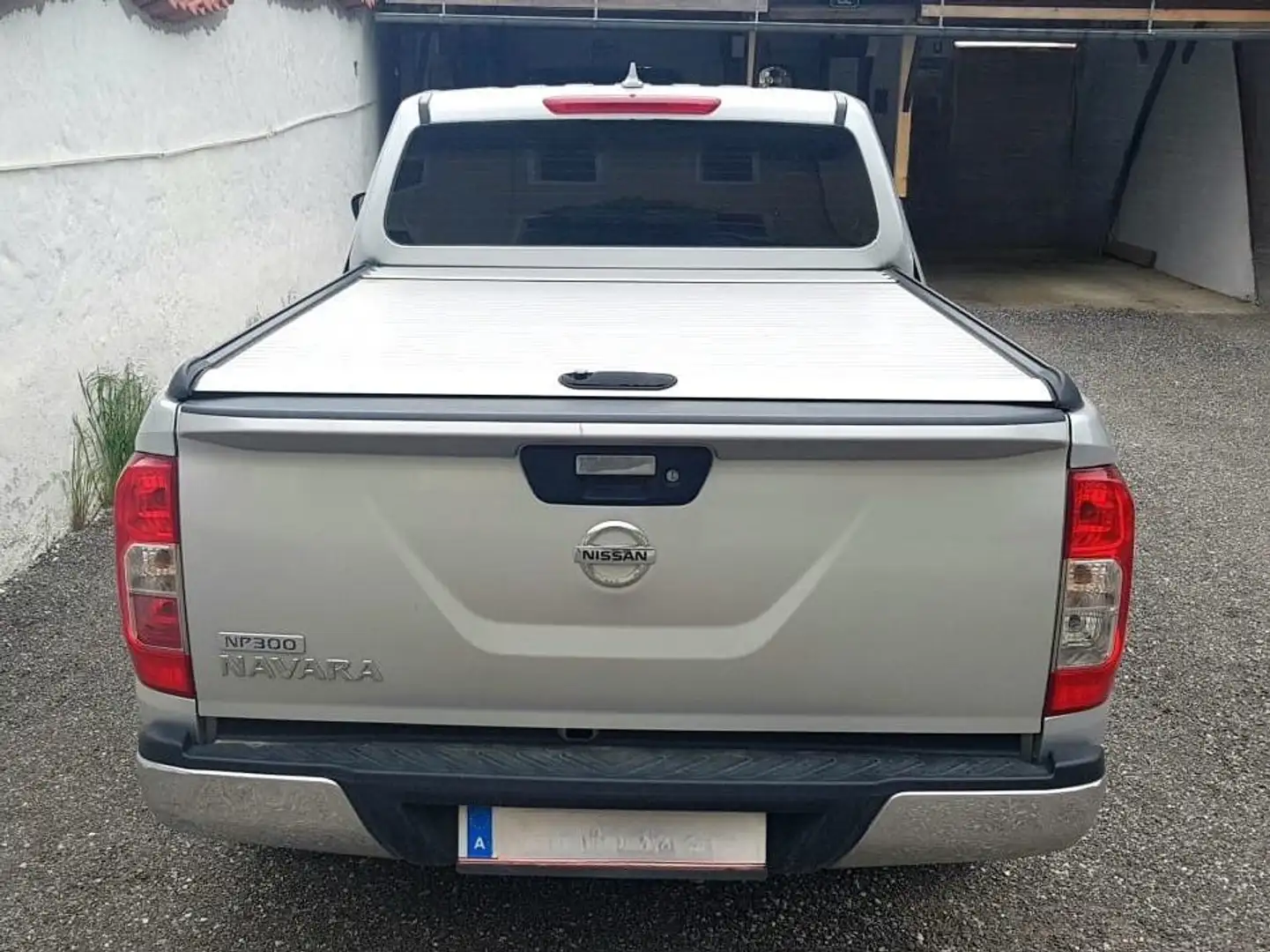 Nissan Pick-up Nissan Navara NP300, 2,5l Diesel Срібний - 2