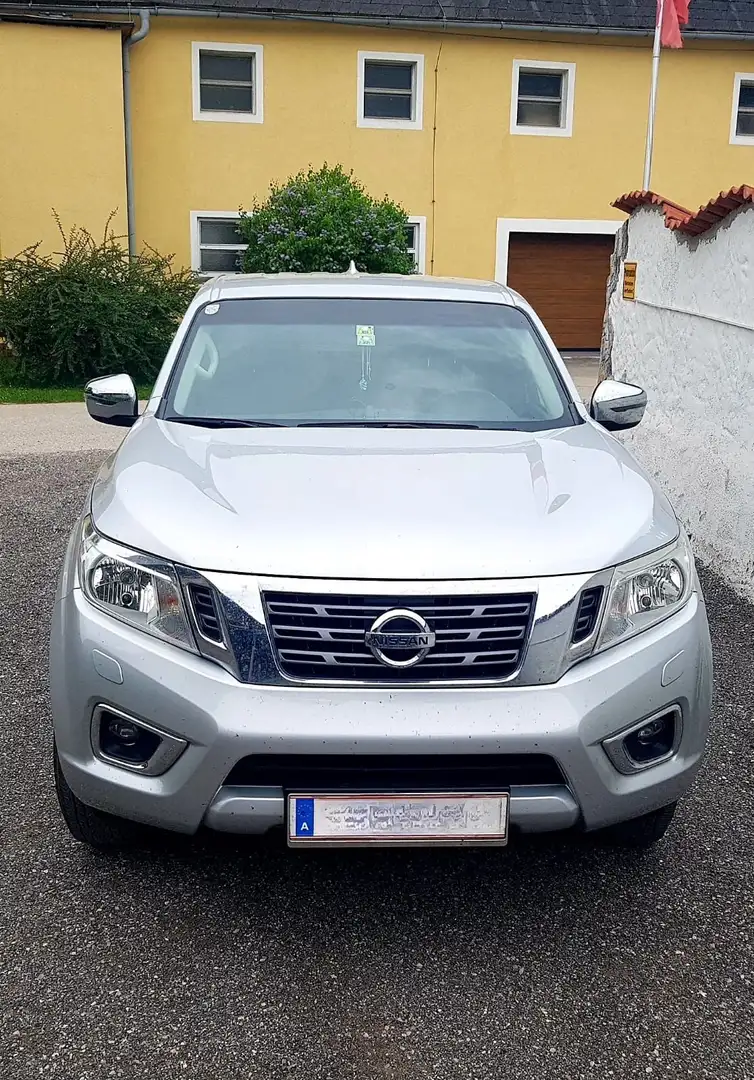 Nissan Pick-up Nissan Navara NP300, 2,5l Diesel Срібний - 1
