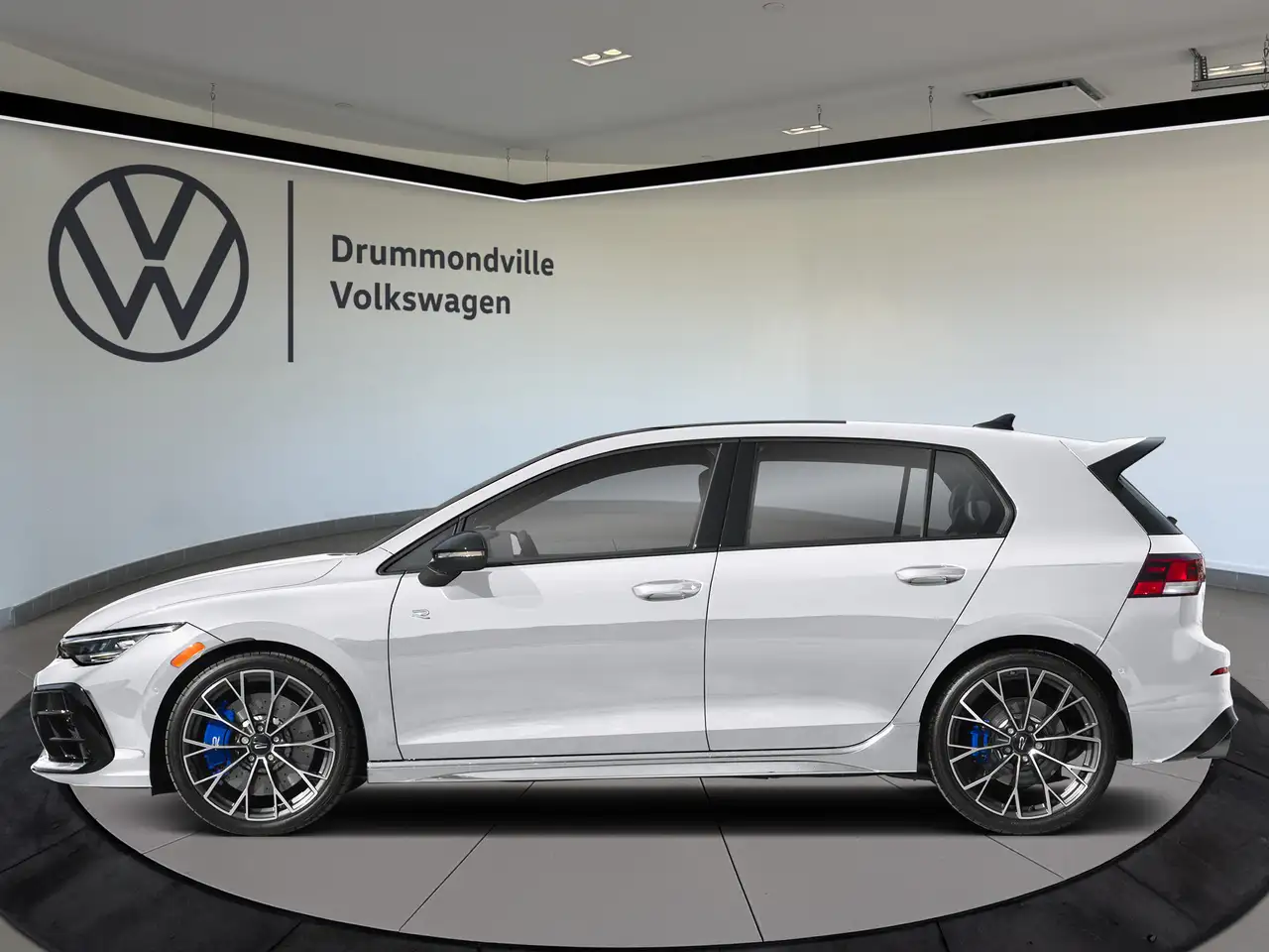Volkswagen Golf R снимка Volkswagen Golf R