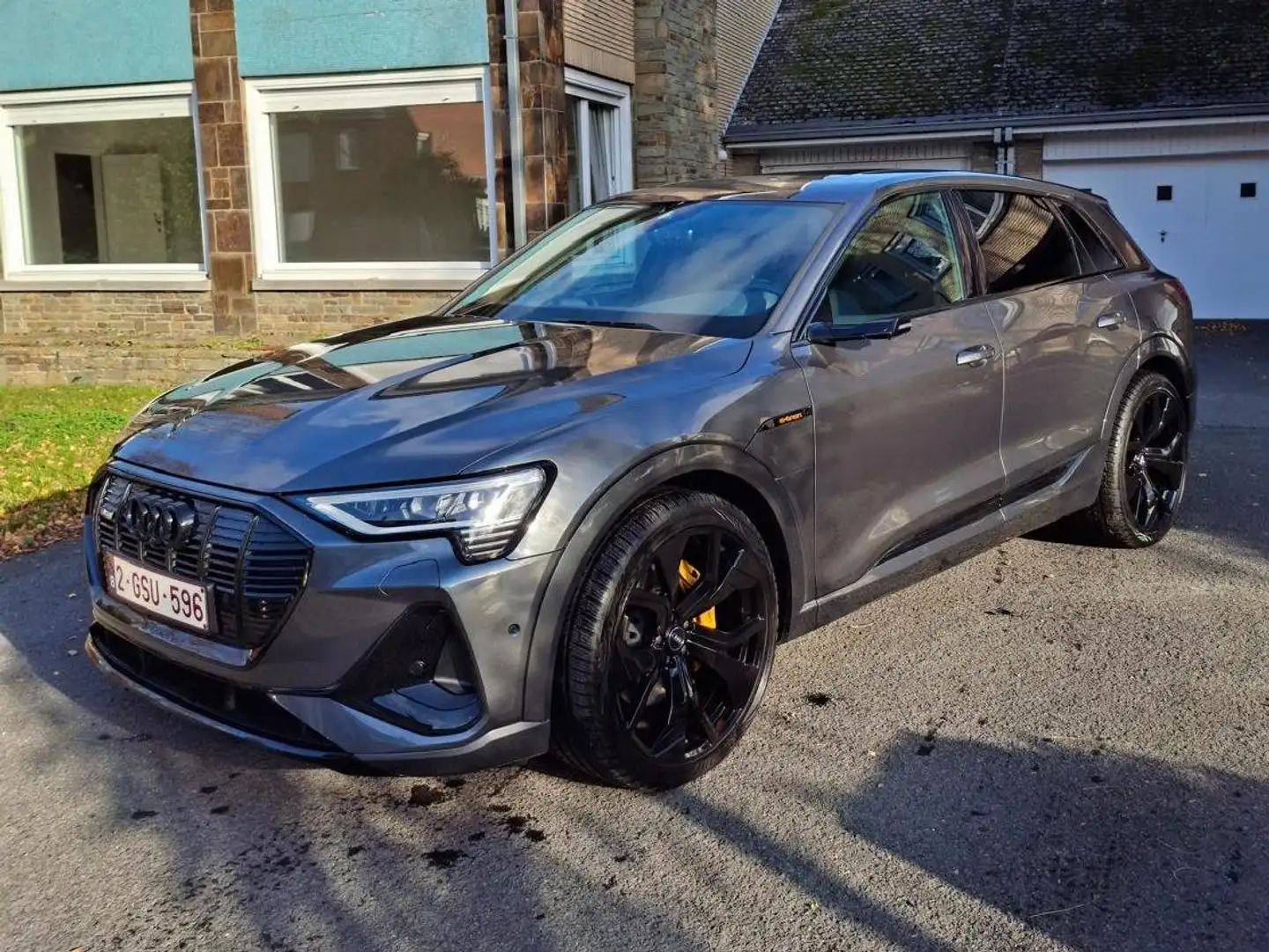 Audi e-tron e-tron 55 quattro S line / PANO / 360 / CAMERA Gris - 1