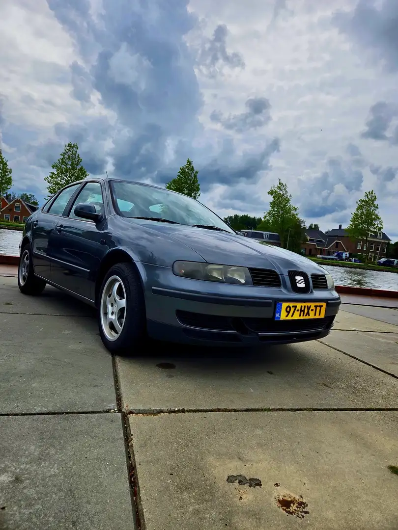 SEAT Toledo 1.6-16V Stella Szürke - 1