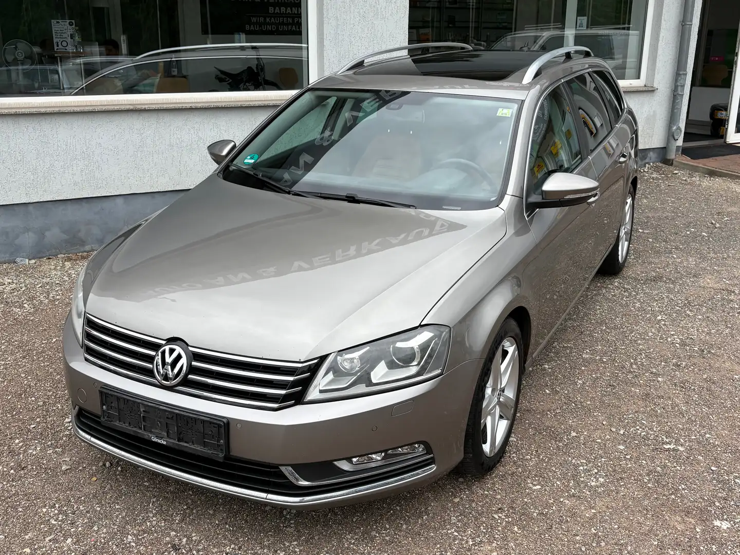 Volkswagen Passat Variant Comfortline BlueMotion Beige - 2