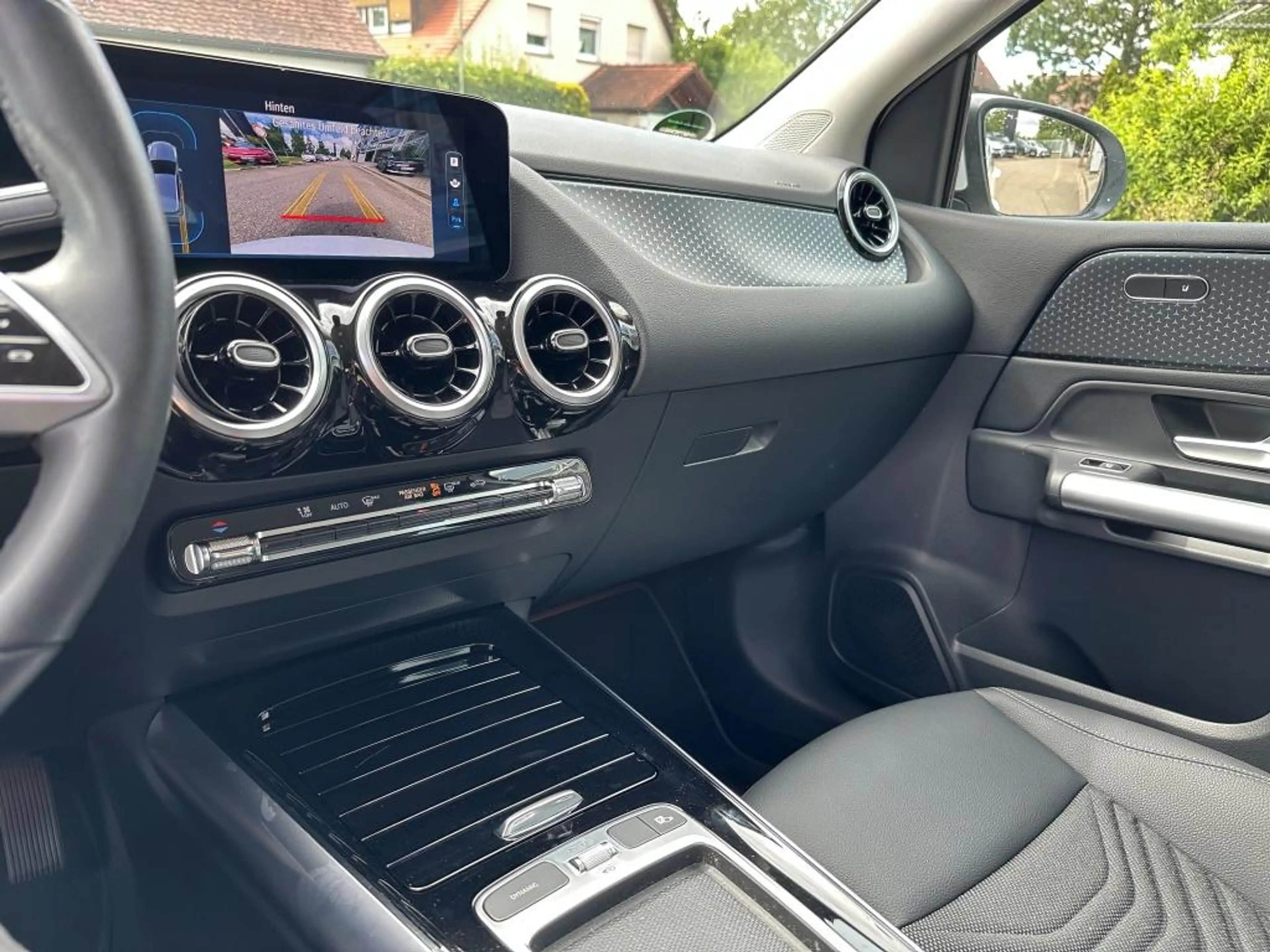 Mercedes-Benz B 200 Progressive LH PROG ParkAss. AG7 SpurH LM — photo 11