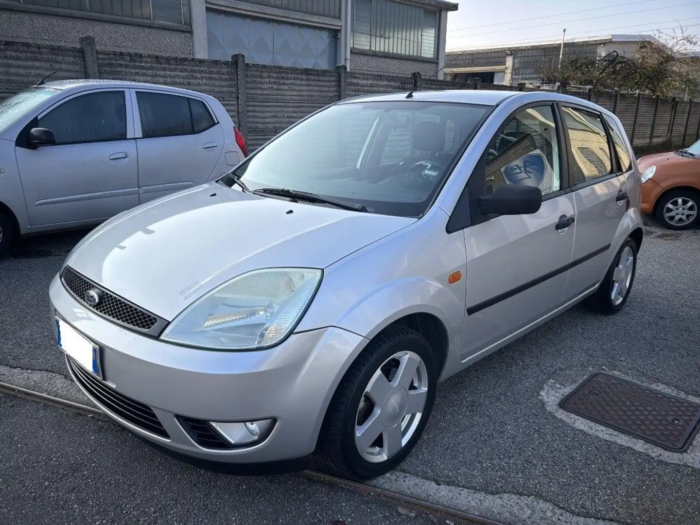 Ford Fiesta 1.4 16V 5p. Zetec *UNIPRO* *OK NEOPATENTATI* Argent - 2