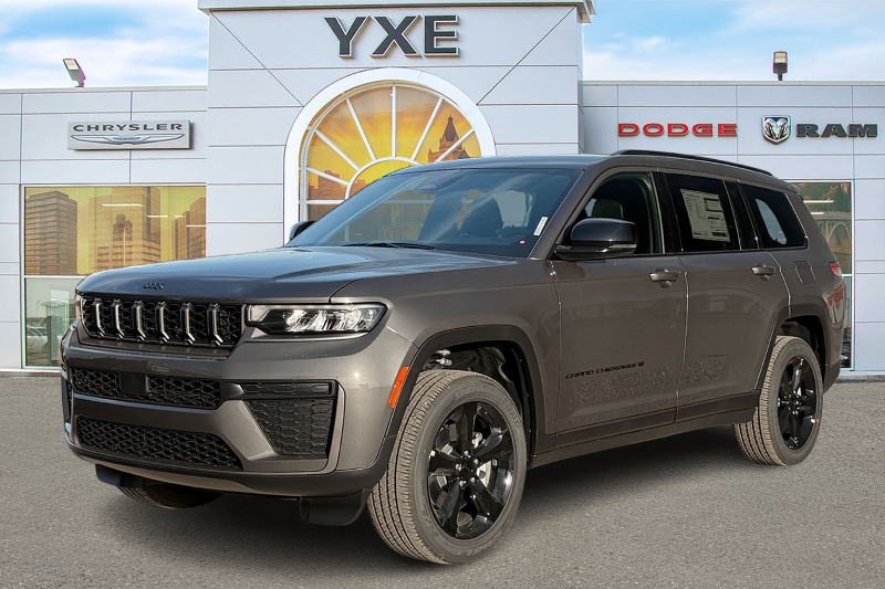 2026 Jeep Grand Cherokee Laredo Altitude