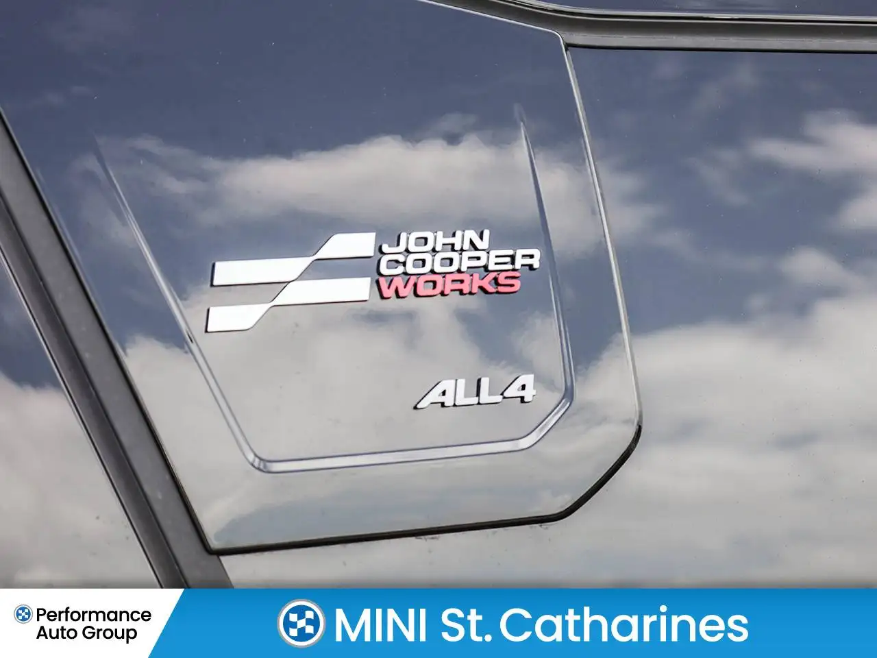MINI Countryman photo MINI Countryman
