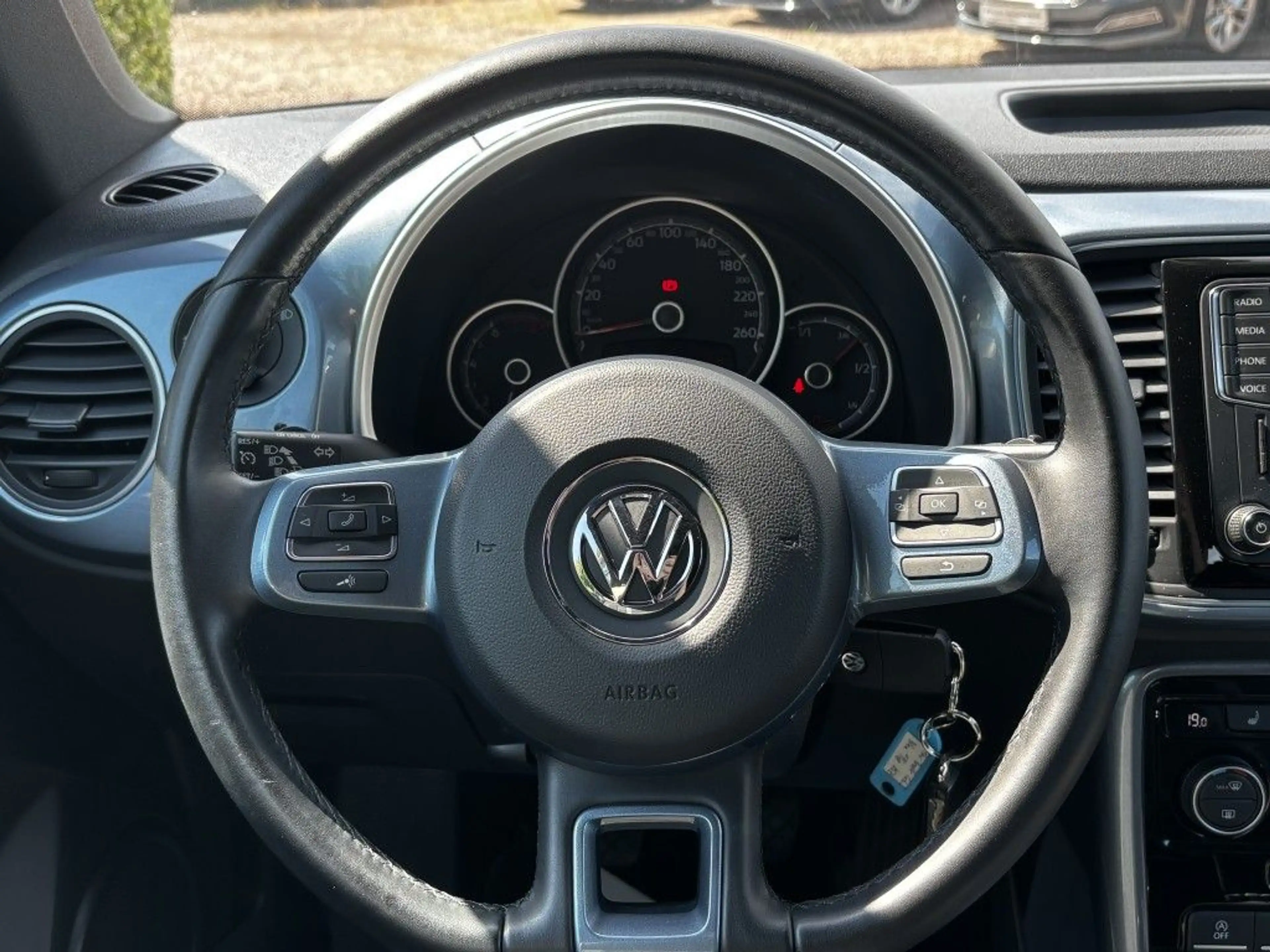 Volkswagen Beetle The Cabrio 1.2 TSI Design *Navi,Kamera,SHZ,Temp.* — photo 14