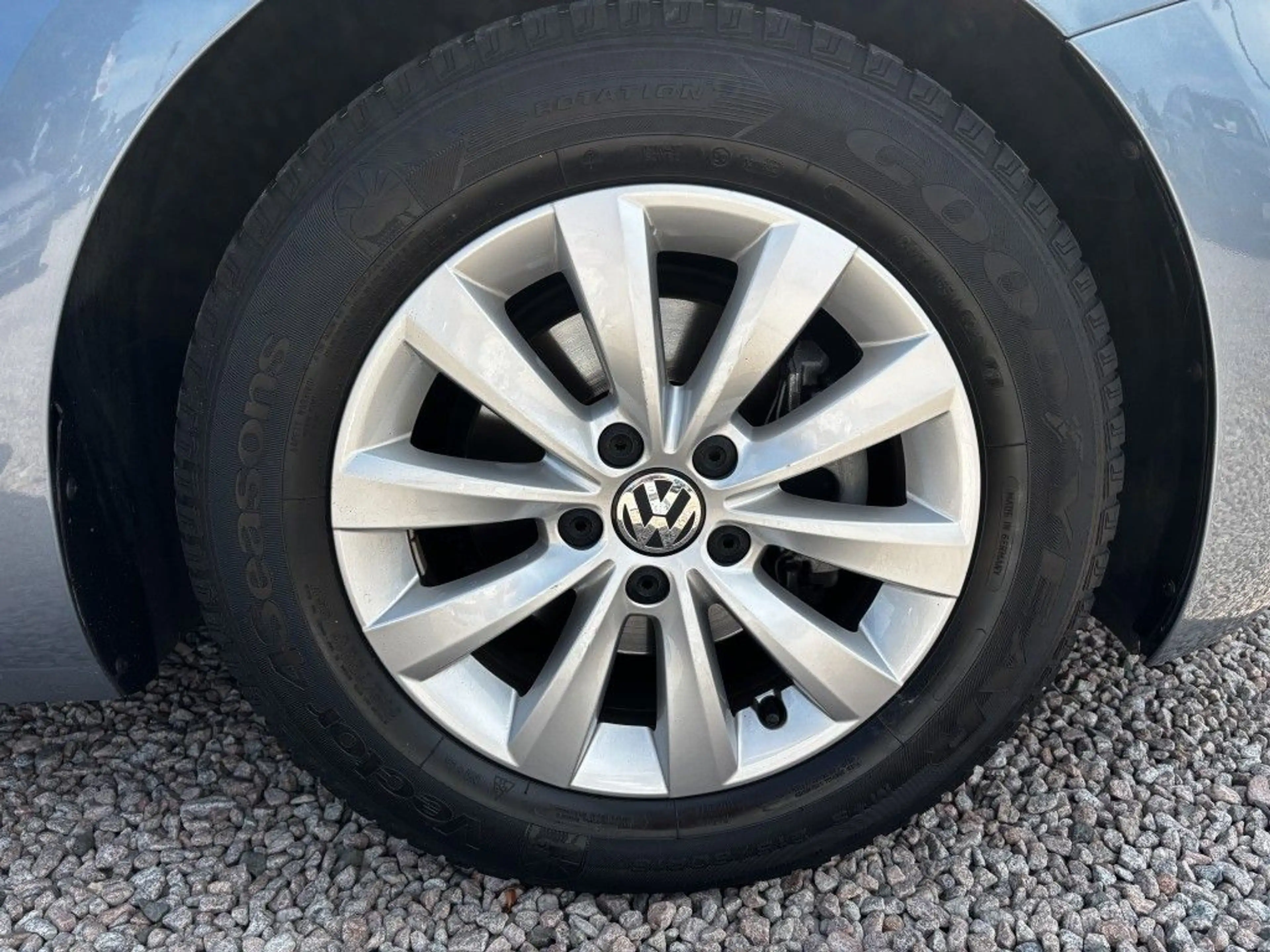 Volkswagen Beetle The Cabrio 1.2 TSI Design *Navi,Kamera,SHZ,Temp.* — photo 11