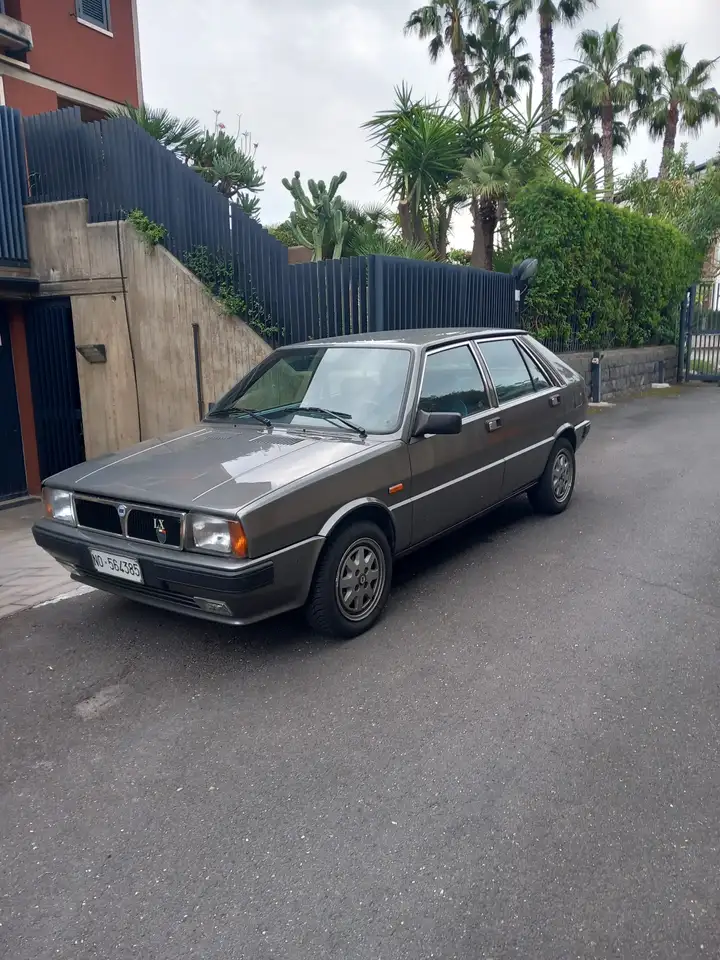 Lancia Delta 1.3 LX, foto 2