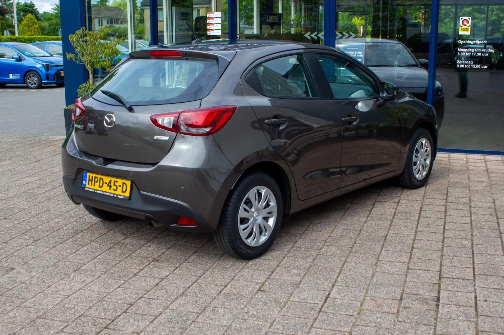 Mazda 2 1.5 Skyactiv-G S | Prijs rijklaar incl. 12 mnd gar Marrón - 2
