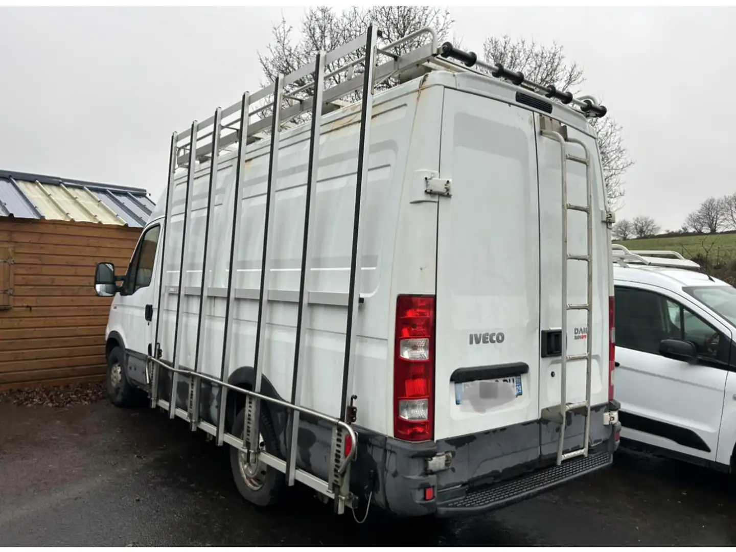 Iveco Daily Daily 35 S 18 V12   FOURGON 35C/35S Fourgon 35 S V Wit - 2