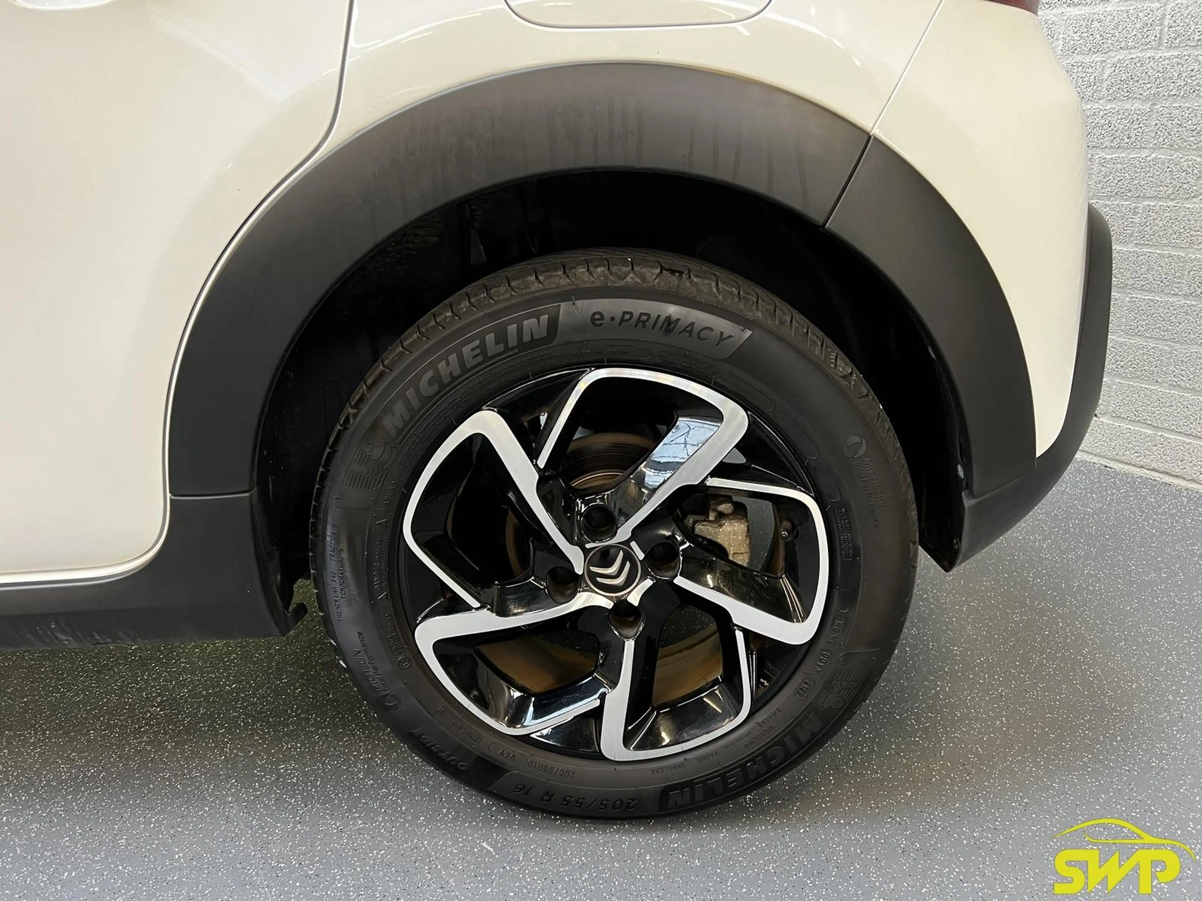 Citroen C3 1.2 PureTech Shine | Saint James edition | Navi | — photo 21