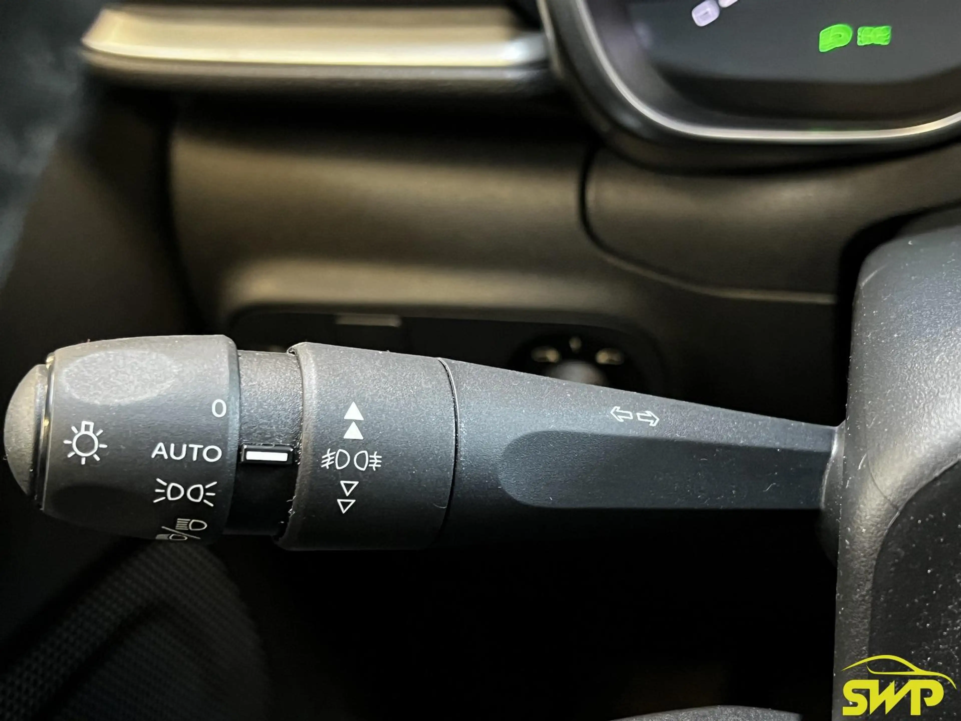 Citroen C3 1.2 PureTech Shine | Saint James edition | Navi | — photo 14