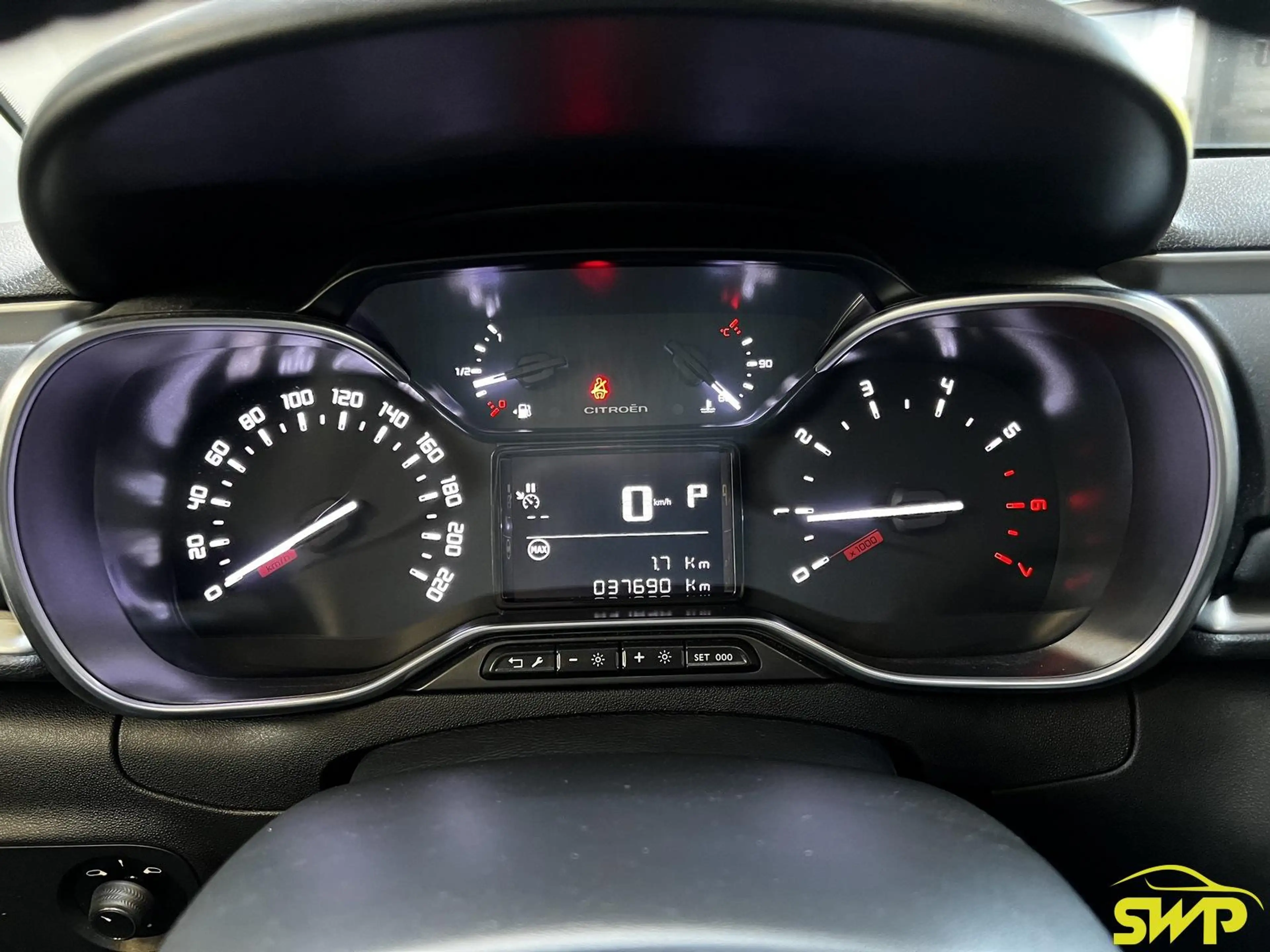 Citroen C3 1.2 PureTech Shine | Saint James edition | Navi | — photo 4