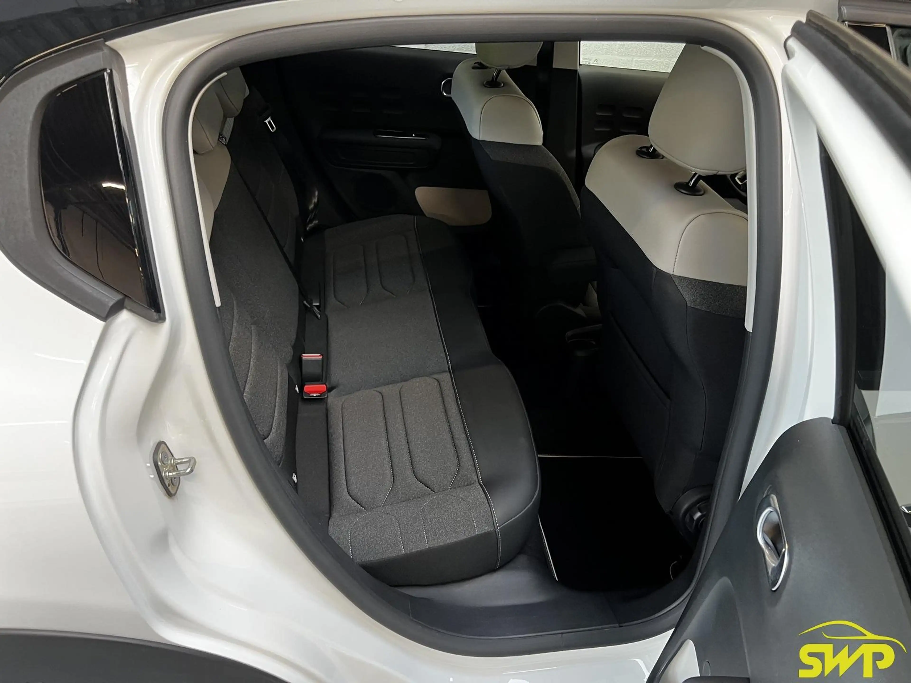 Citroen C3 1.2 PureTech Shine | Saint James edition | Navi | — photo 20