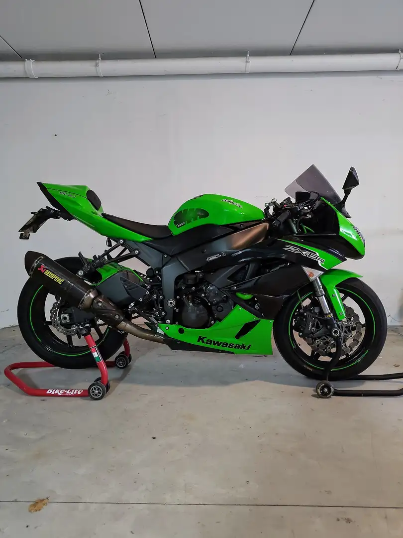 Kawasaki Ninja ZX-6R Verde - 1