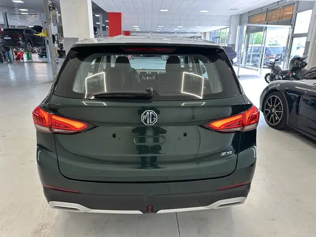 MG ZS view 5