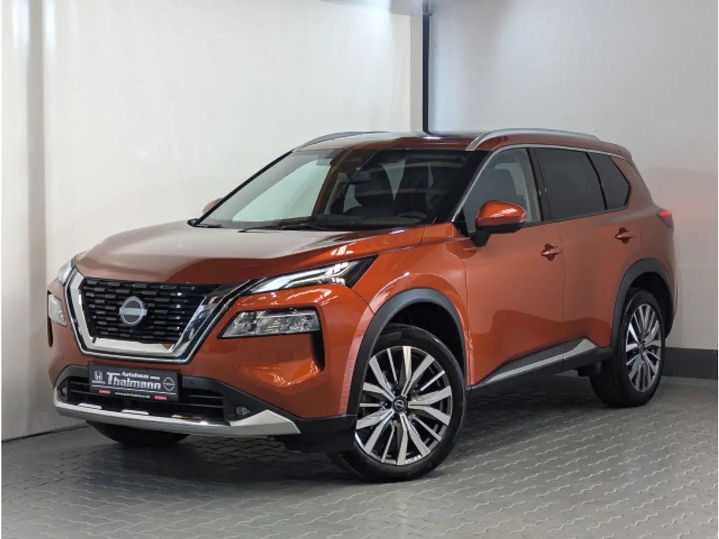 Nissan X-Trail Tekna+ VOLLAUSSTATTUNG Orange - 2
