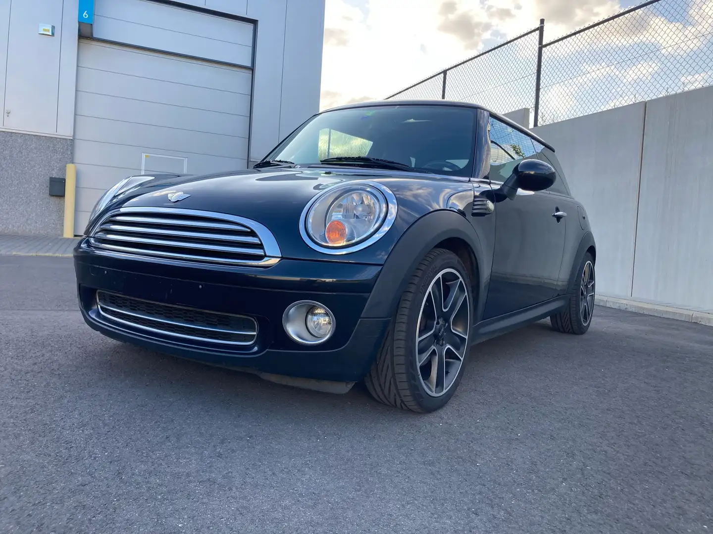 MINI Cooper 1.6i Noir - 2