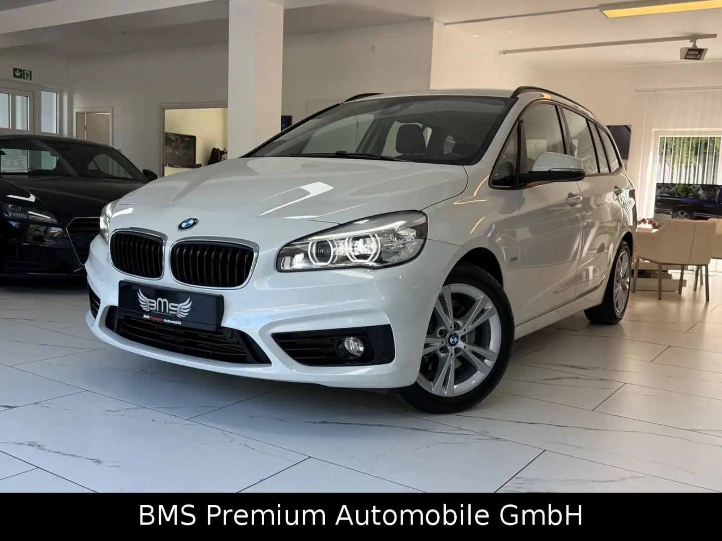 BMW 218 i Gran Tourer  Sport Line Garantie bis 7.2026 Weiß - 1