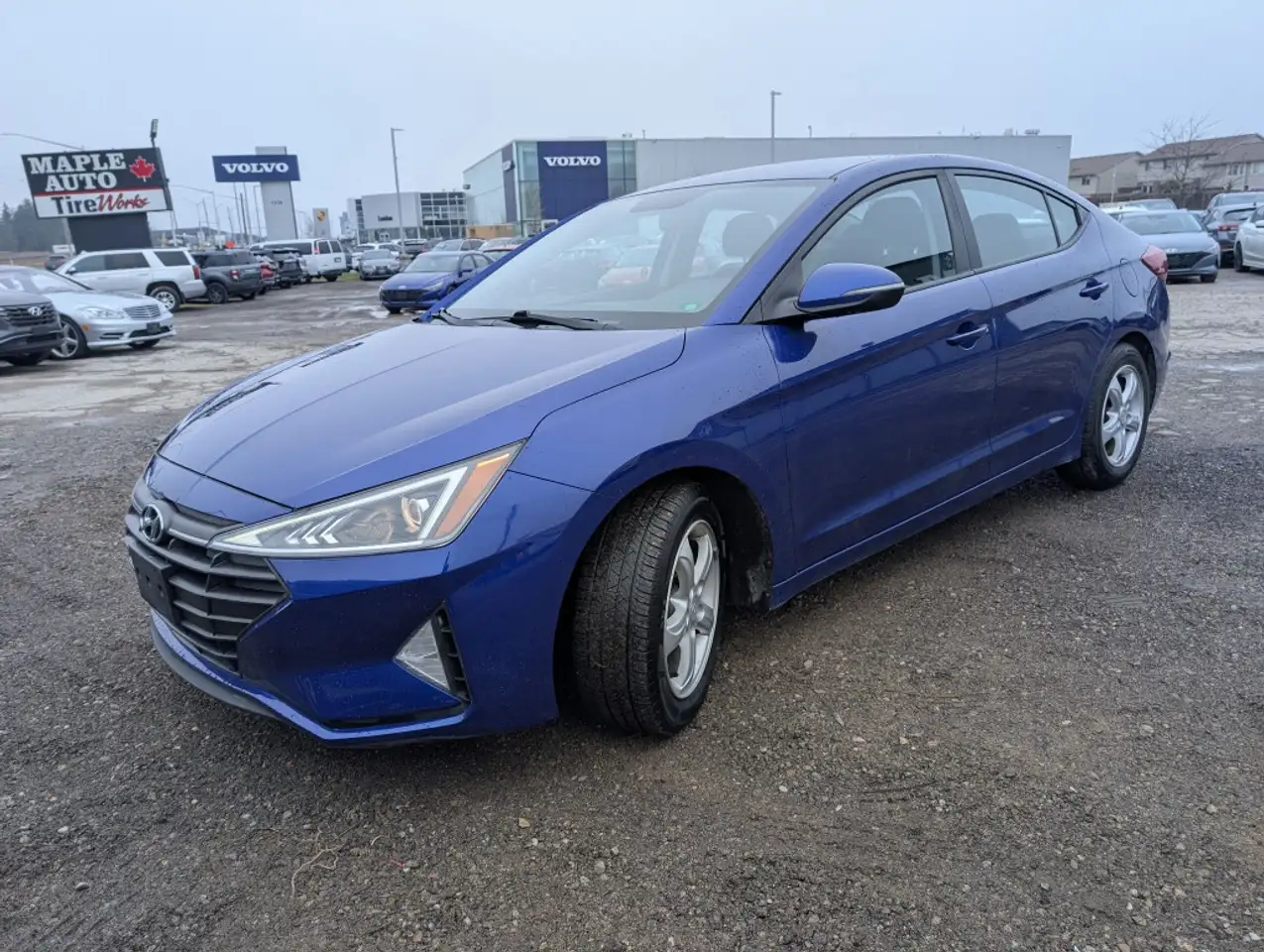 Hyundai ELANTRA снимка Hyundai ELANTRA