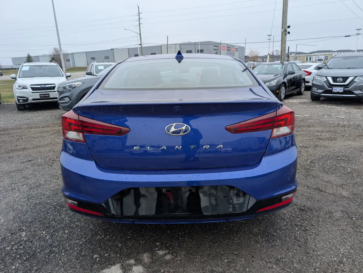 Hyundai ELANTRA снимка Hyundai ELANTRA