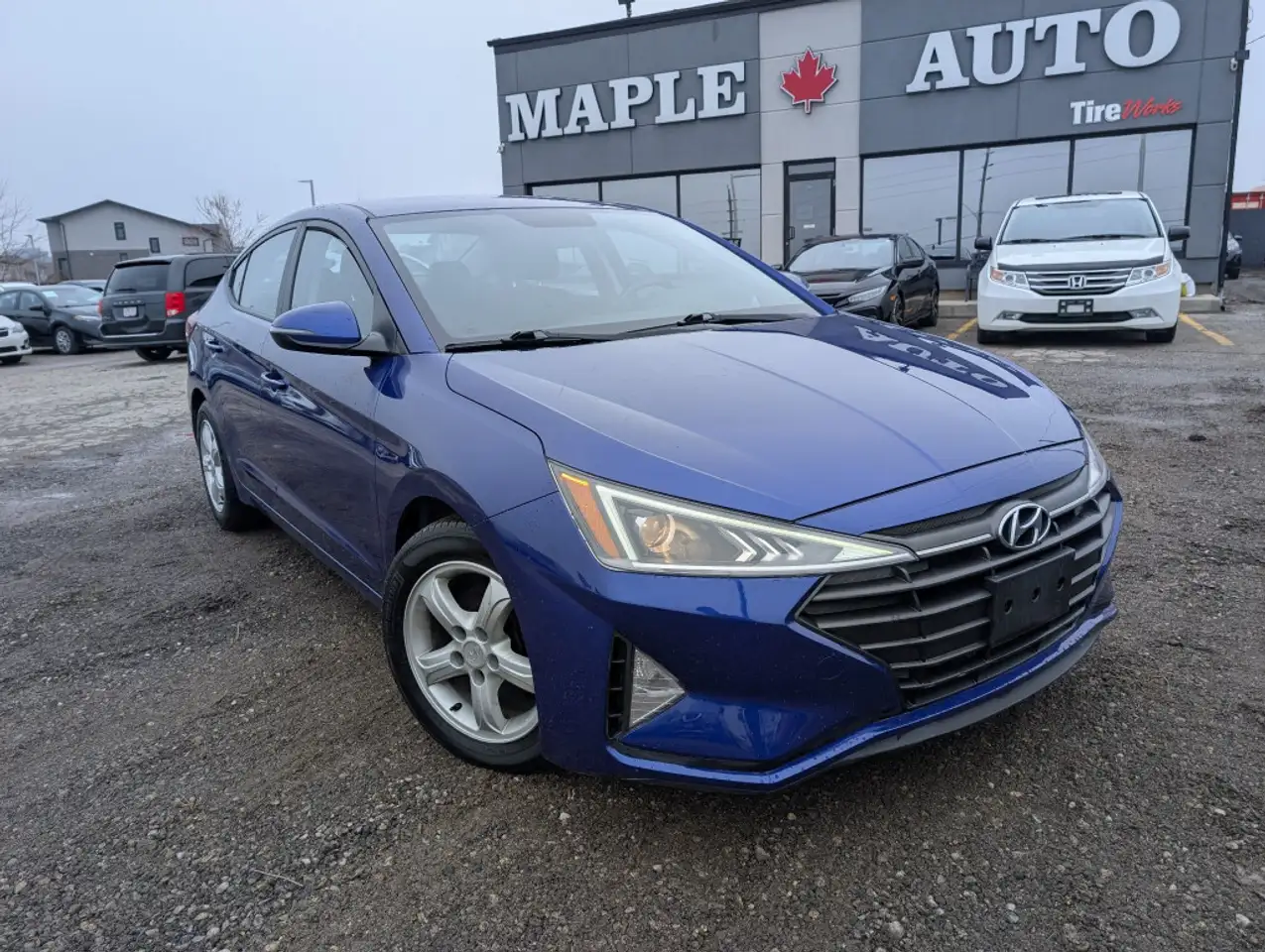 Hyundai ELANTRA снимка Hyundai ELANTRA