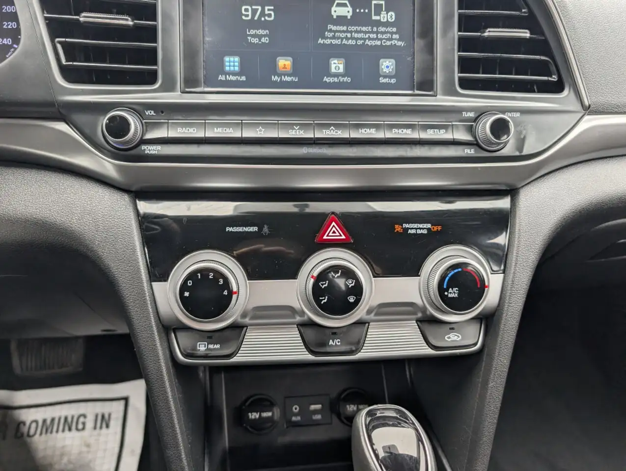 Hyundai ELANTRA снимка Hyundai ELANTRA