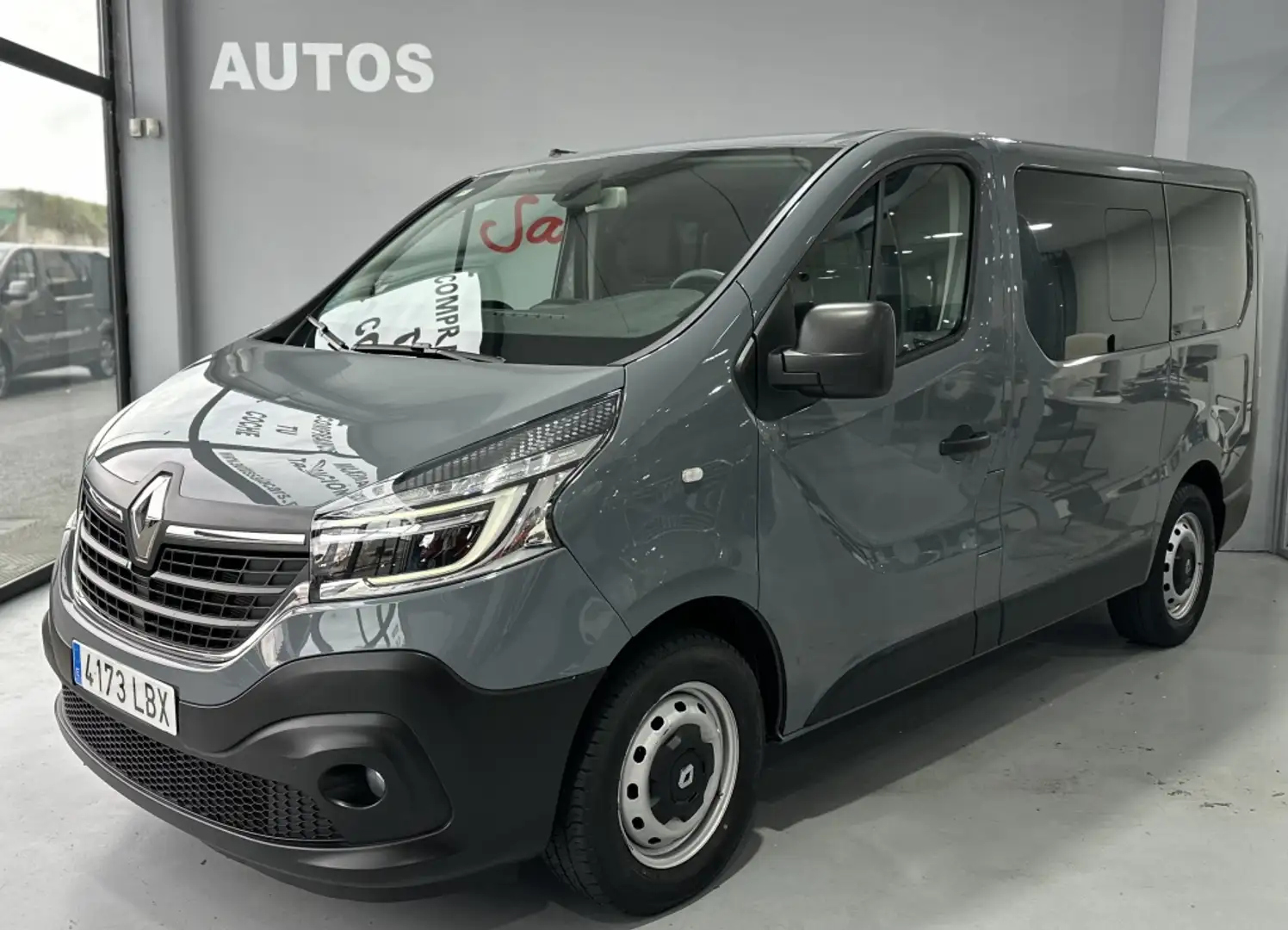 Renault Trafic Combi 9 2.0dCi Energy Blue 107kW Gris - 1