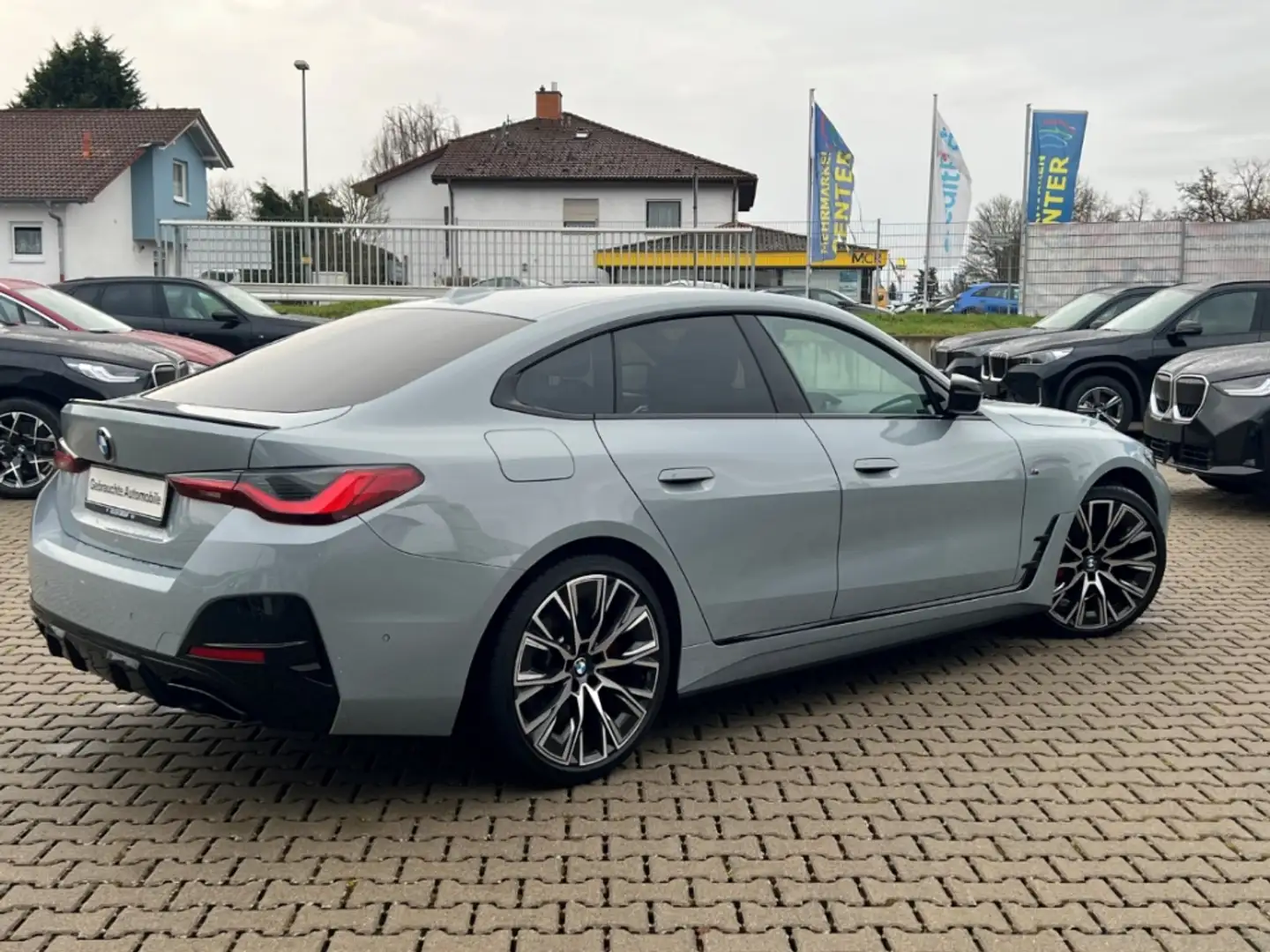 BMW 440 xDrive Gran Coupe Sportpaket StandHZG Navi Digital Grau - 2
