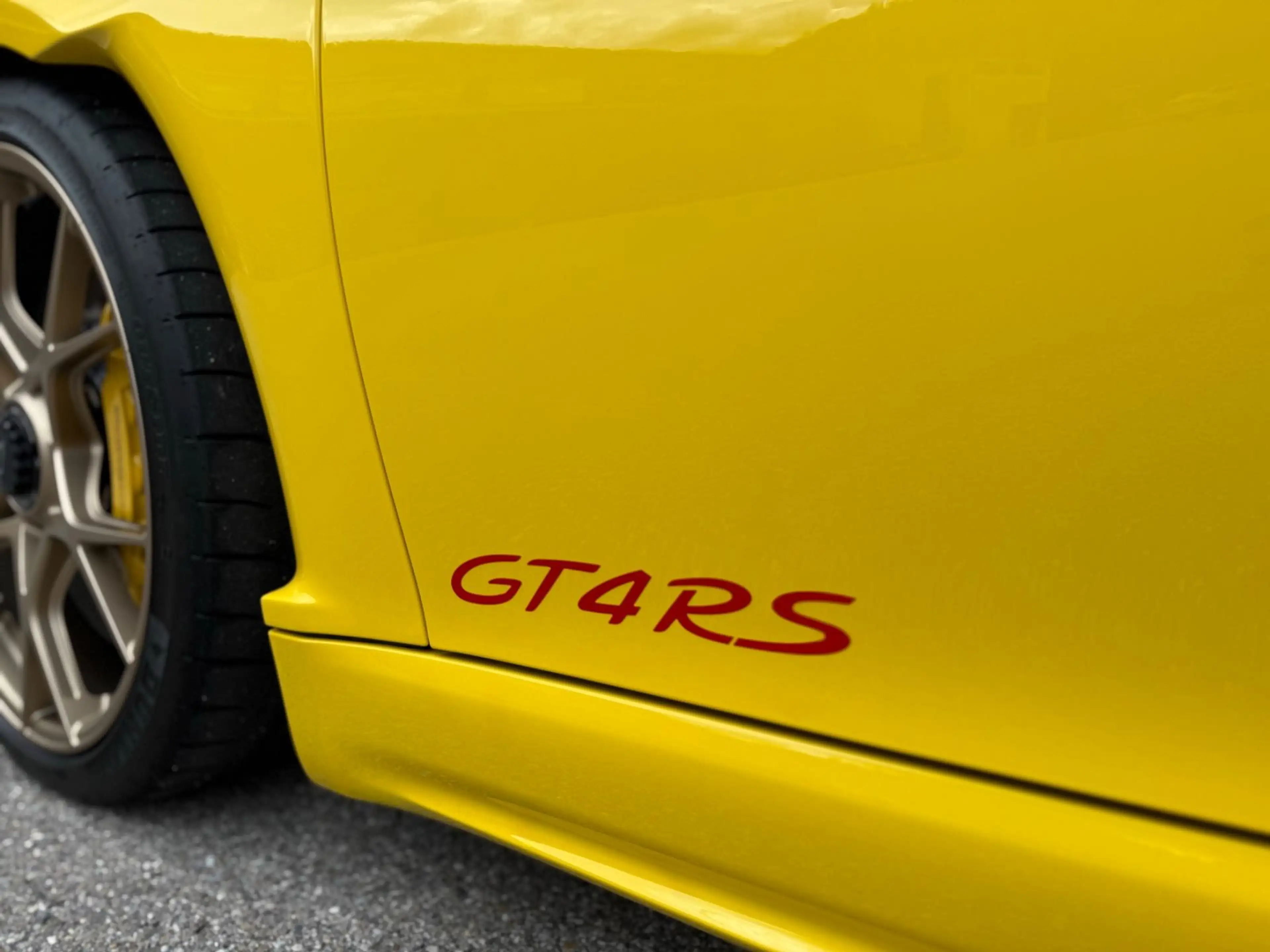 Porsche Cayman GT4 RS Weissach "Keramik" — photo 5