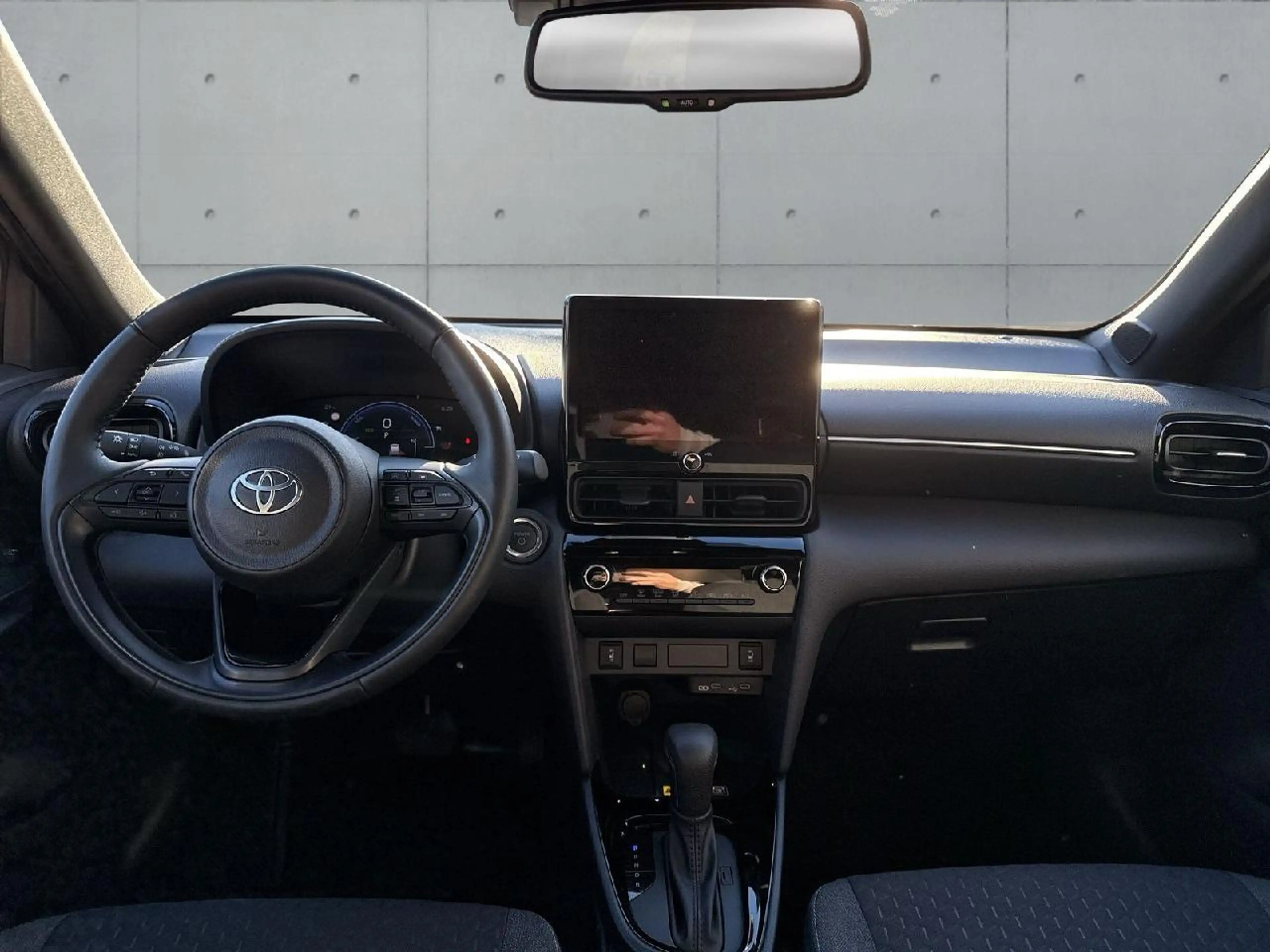 Toyota Yaris Cross Hybrid FWD Teamplayer — photo 13