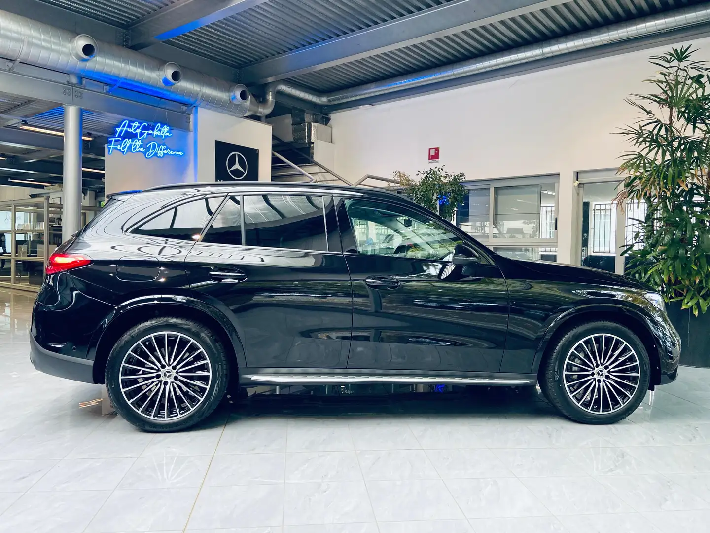 Mercedes-Benz GLC 220 d AMG Line Advanced 4matic KM ZERO! Noir - 1