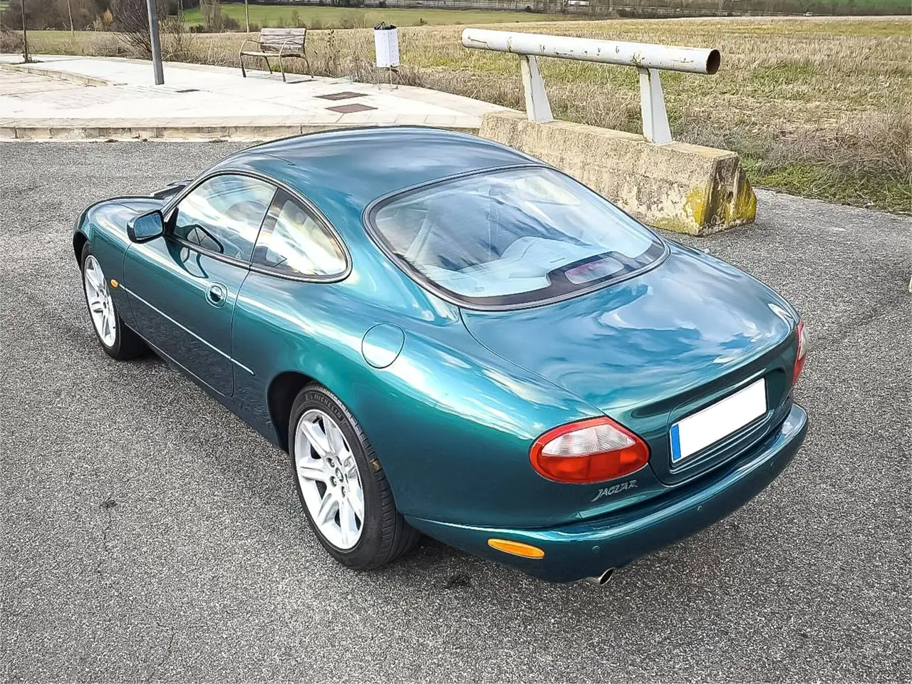 Jaguar XK8 Coupe, foto 3