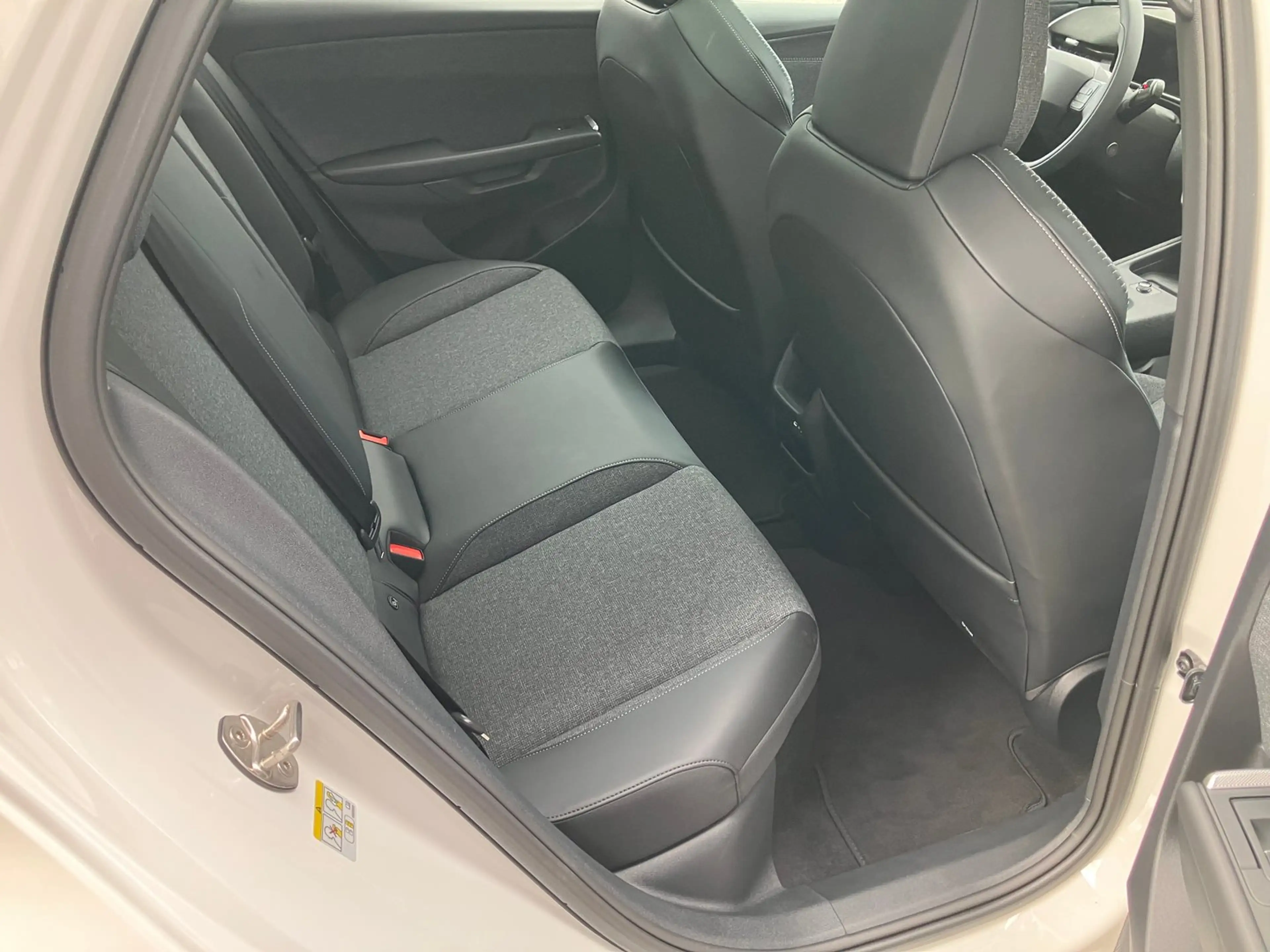 Volkswagen ID. Polo VW ID. Polo Style Edition+ 155 kW - 52 kWh — photo 7