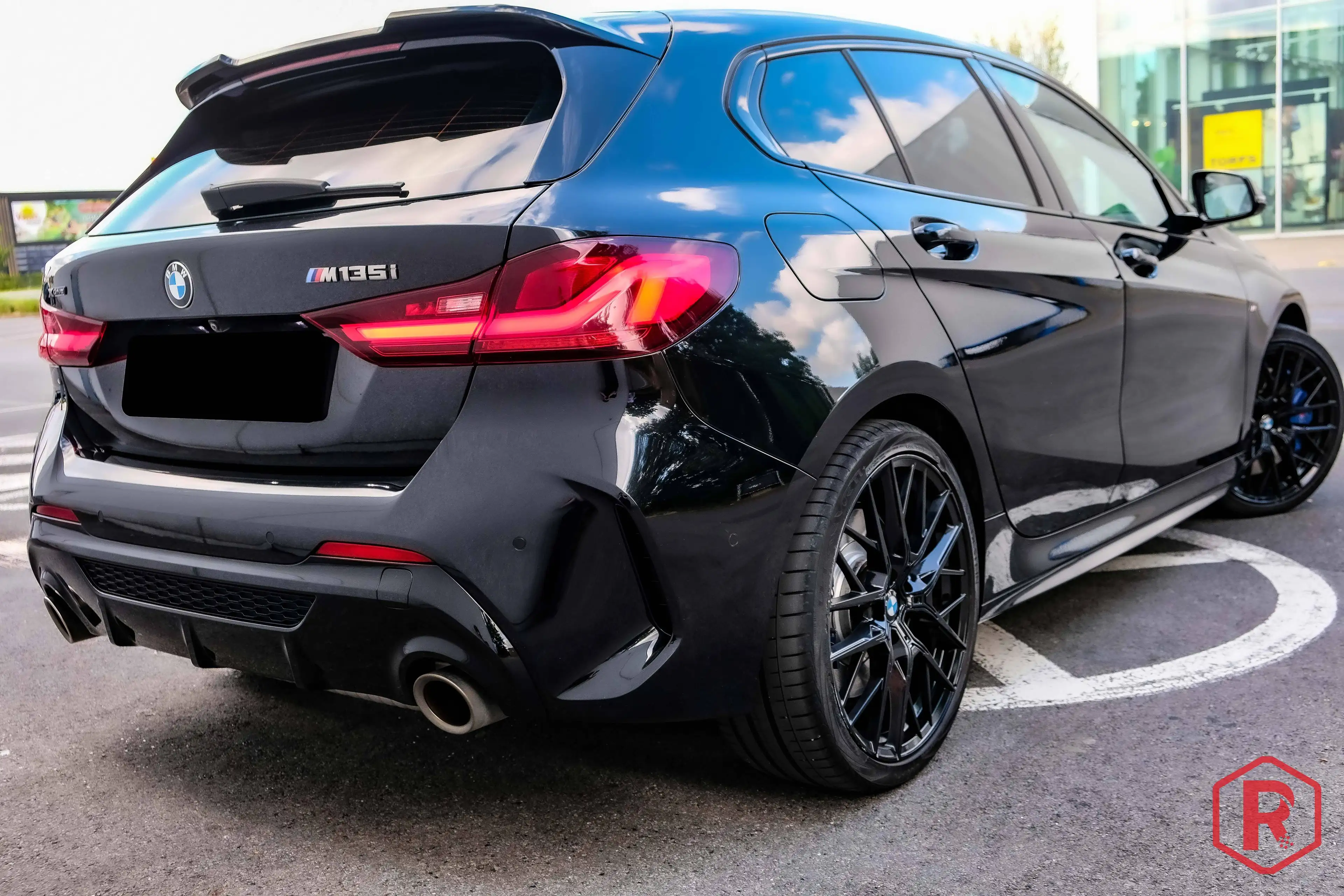 BMW 135 M135i Harman Kardon ACC Head-up Historiek — photo 5