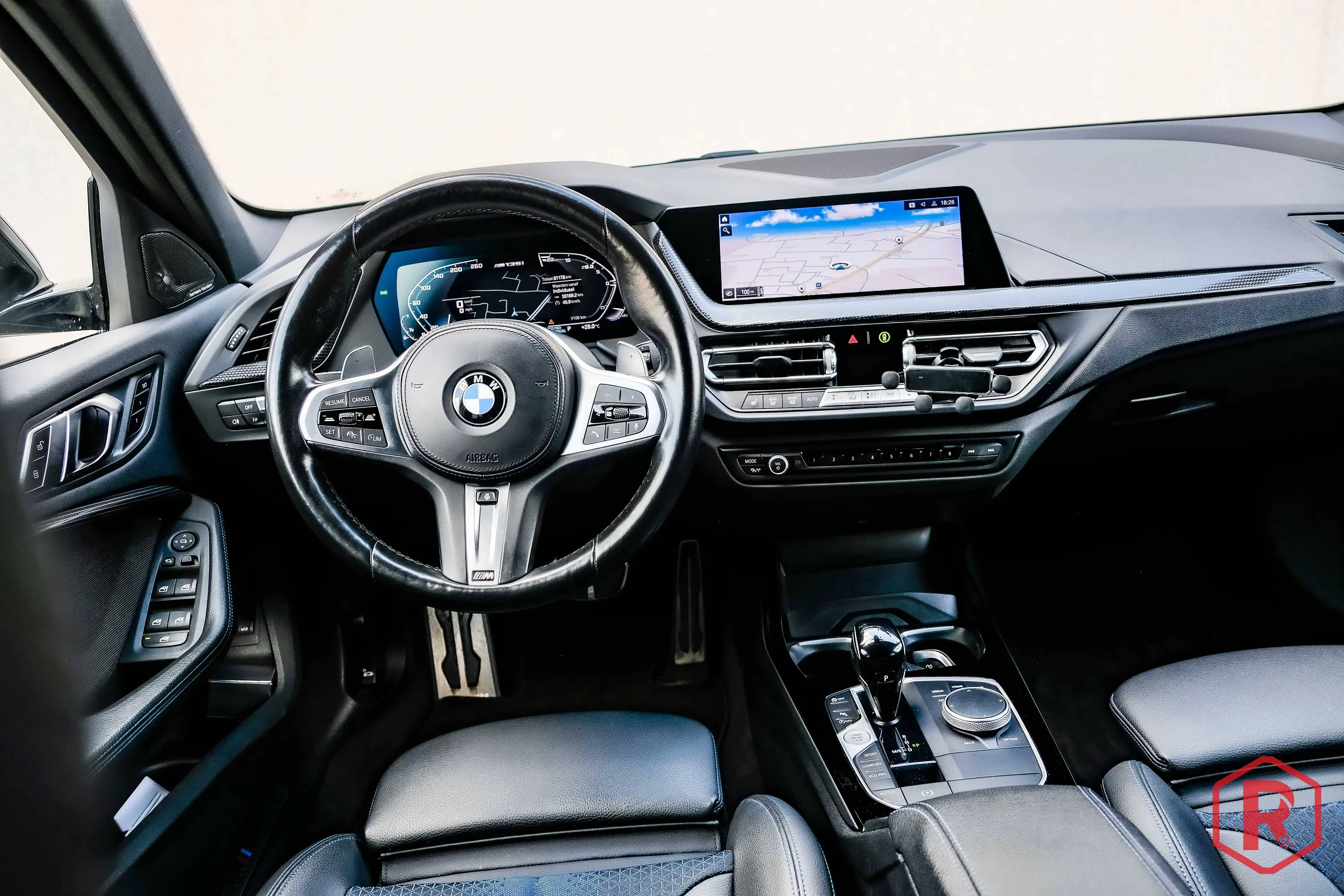 BMW 135 M135i Harman Kardon ACC Head-up Historiek — photo 9