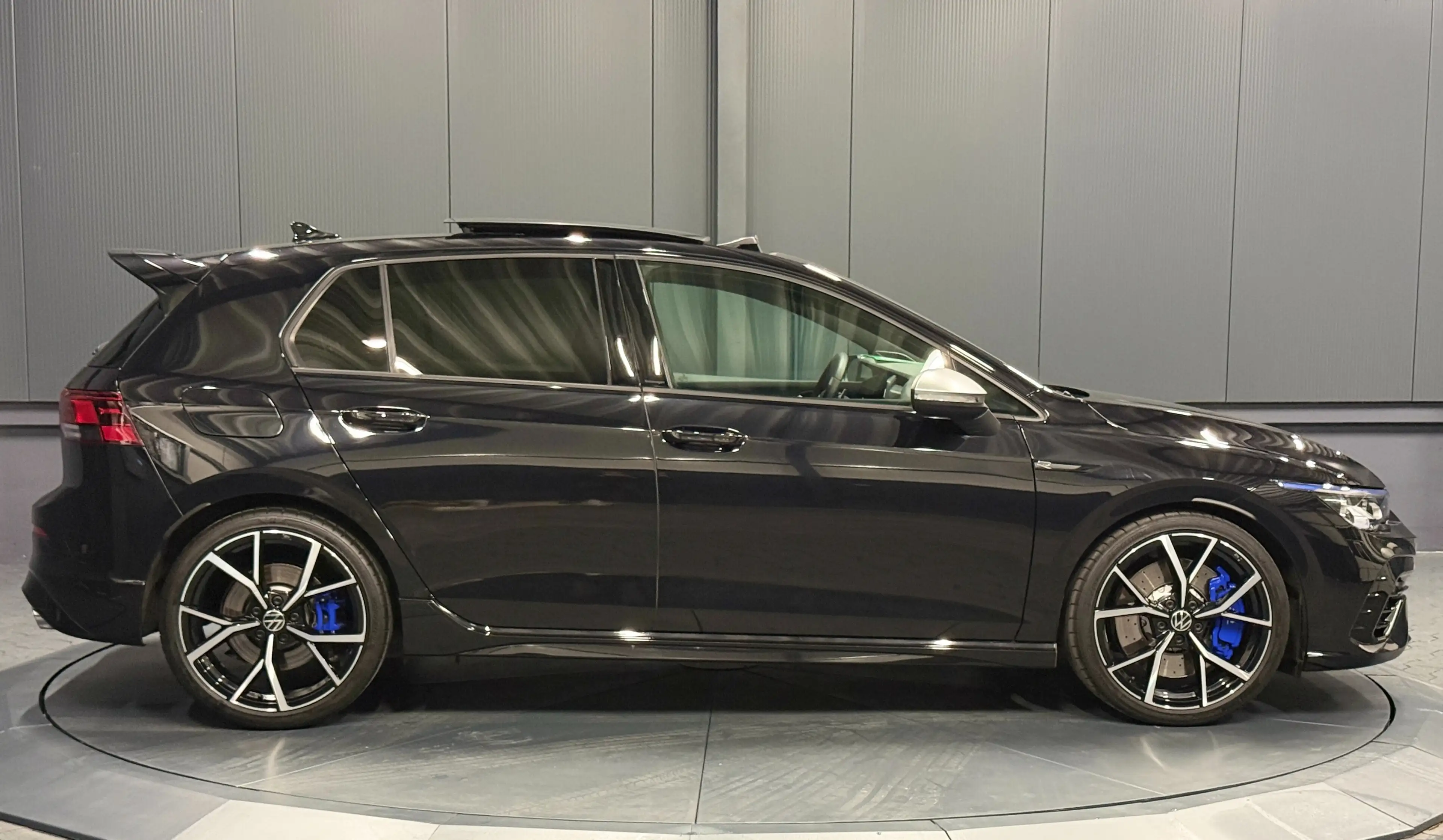 Volkswagen Golf R Performance 4Mot. *19Zoll*PANORAMA*LEDER*DCC*H&K* — photo 9