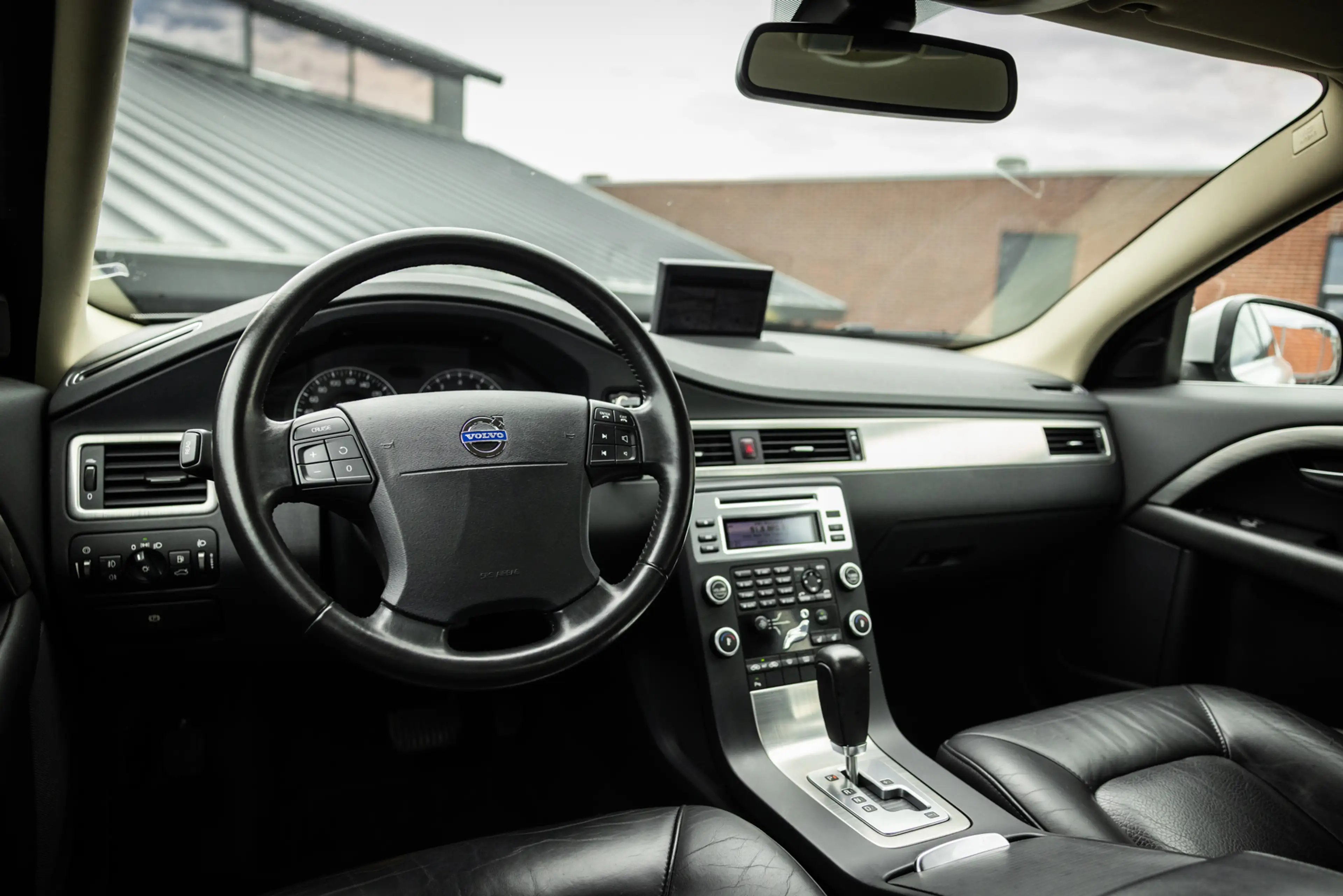 Volvo S80 2.5 T Momentum AUT (200pk) Orig NL - Lage KM — photo 41