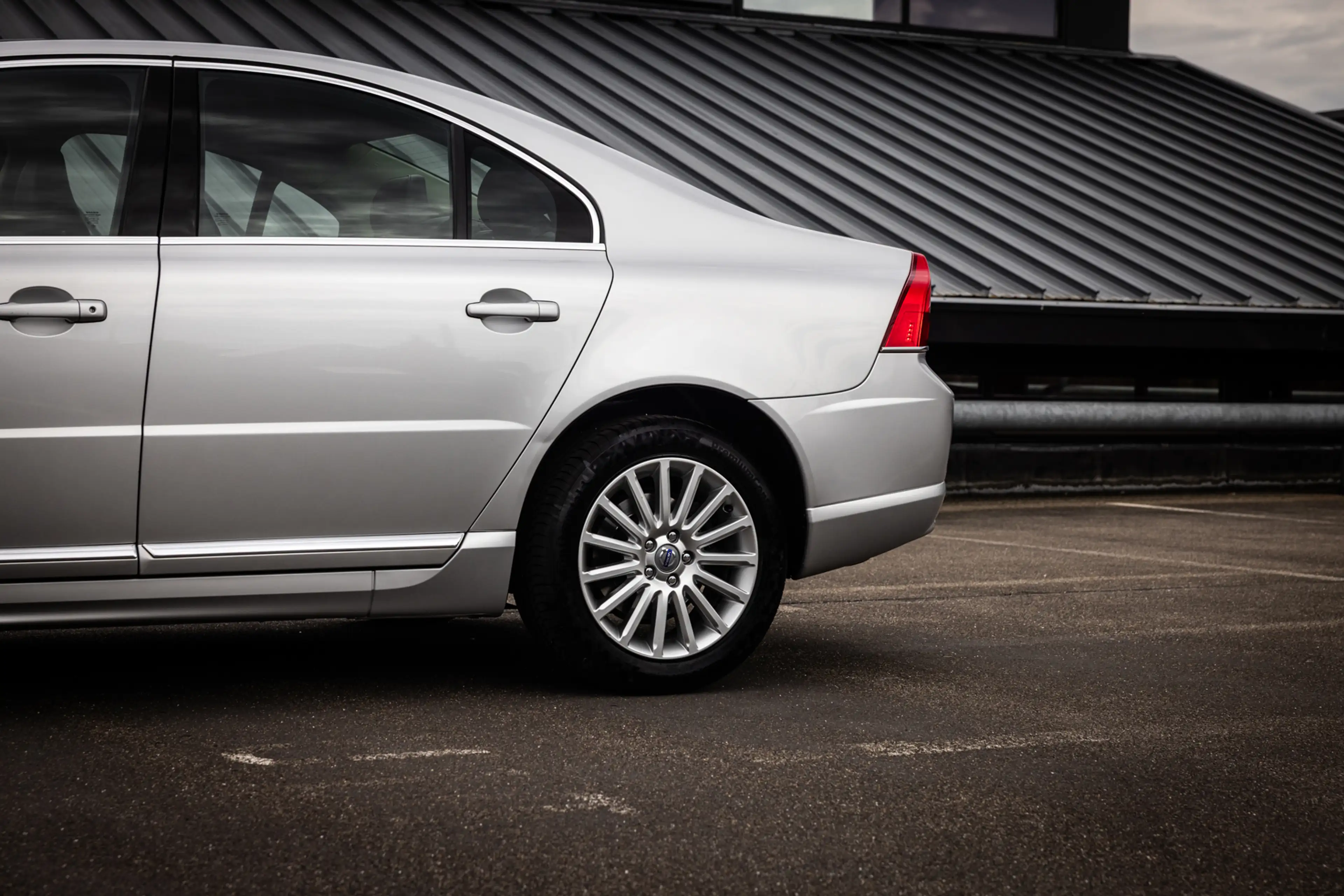 Volvo S80 2.5 T Momentum AUT (200pk) Orig NL - Lage KM — photo 24