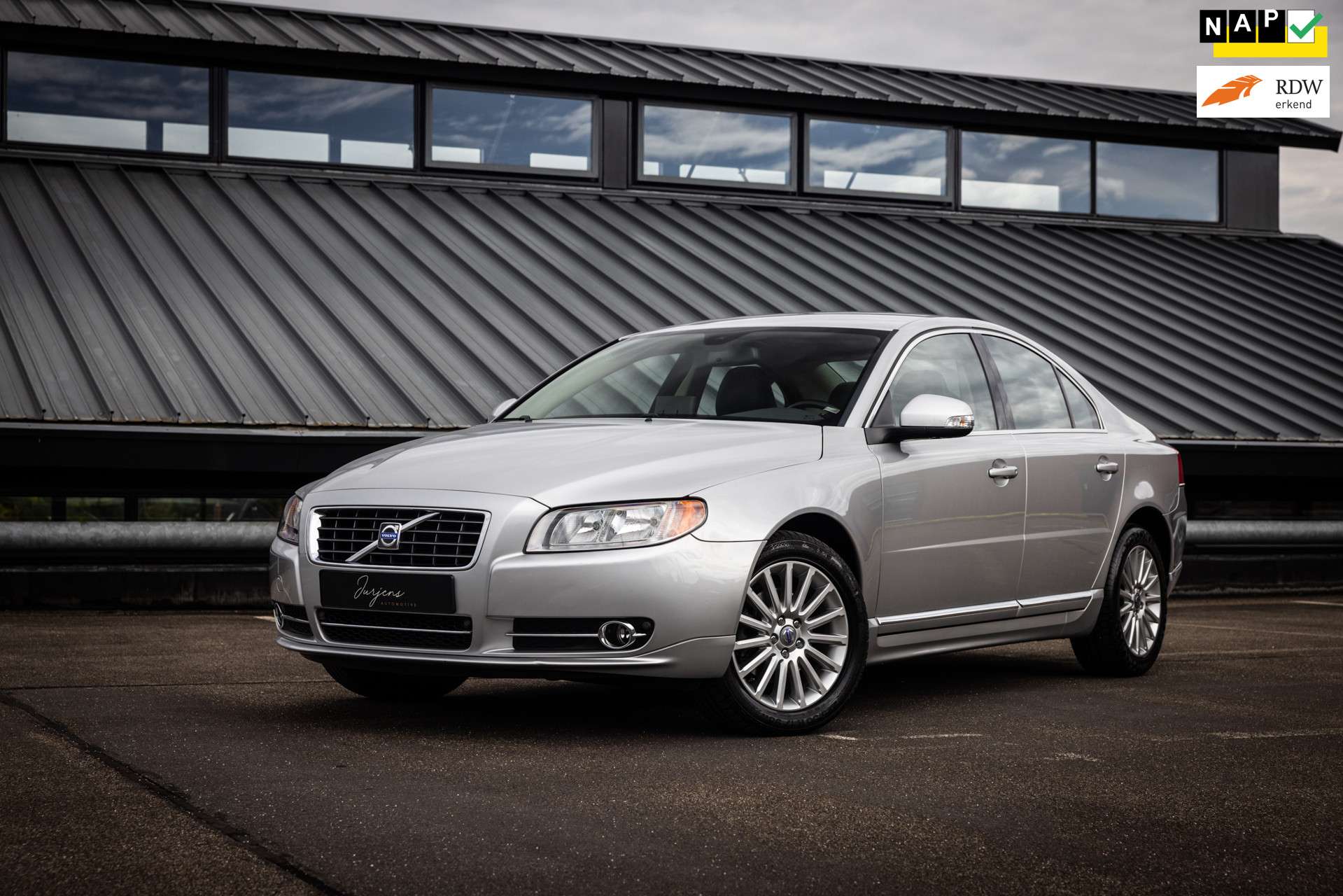 Volvo S80