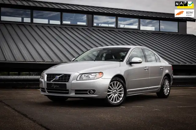 Volvo S80 2.5 T Momentum AUT (200pk) Orig NL - Lage KM