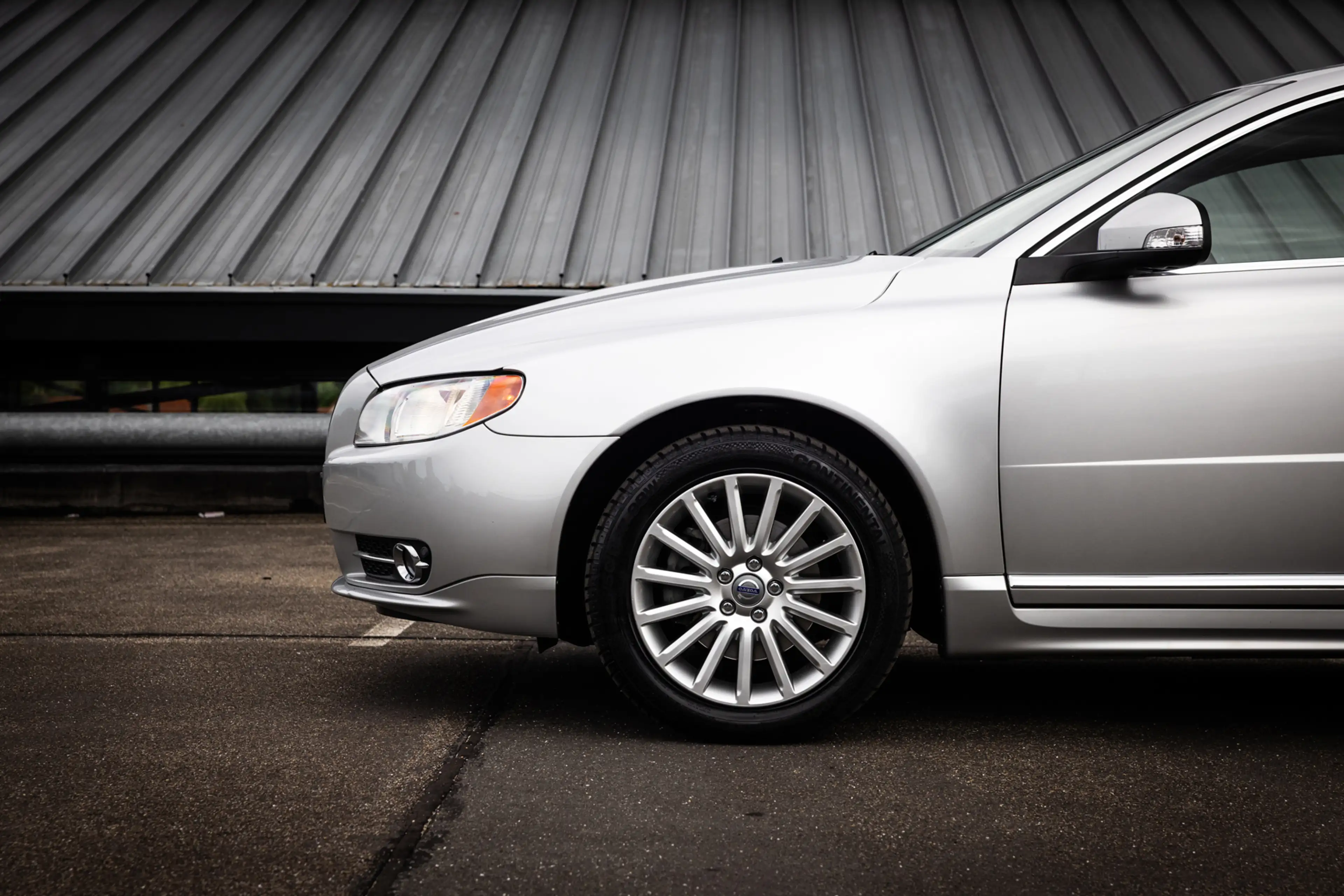 Volvo S80 2.5 T Momentum AUT (200pk) Orig NL - Lage KM — photo 21