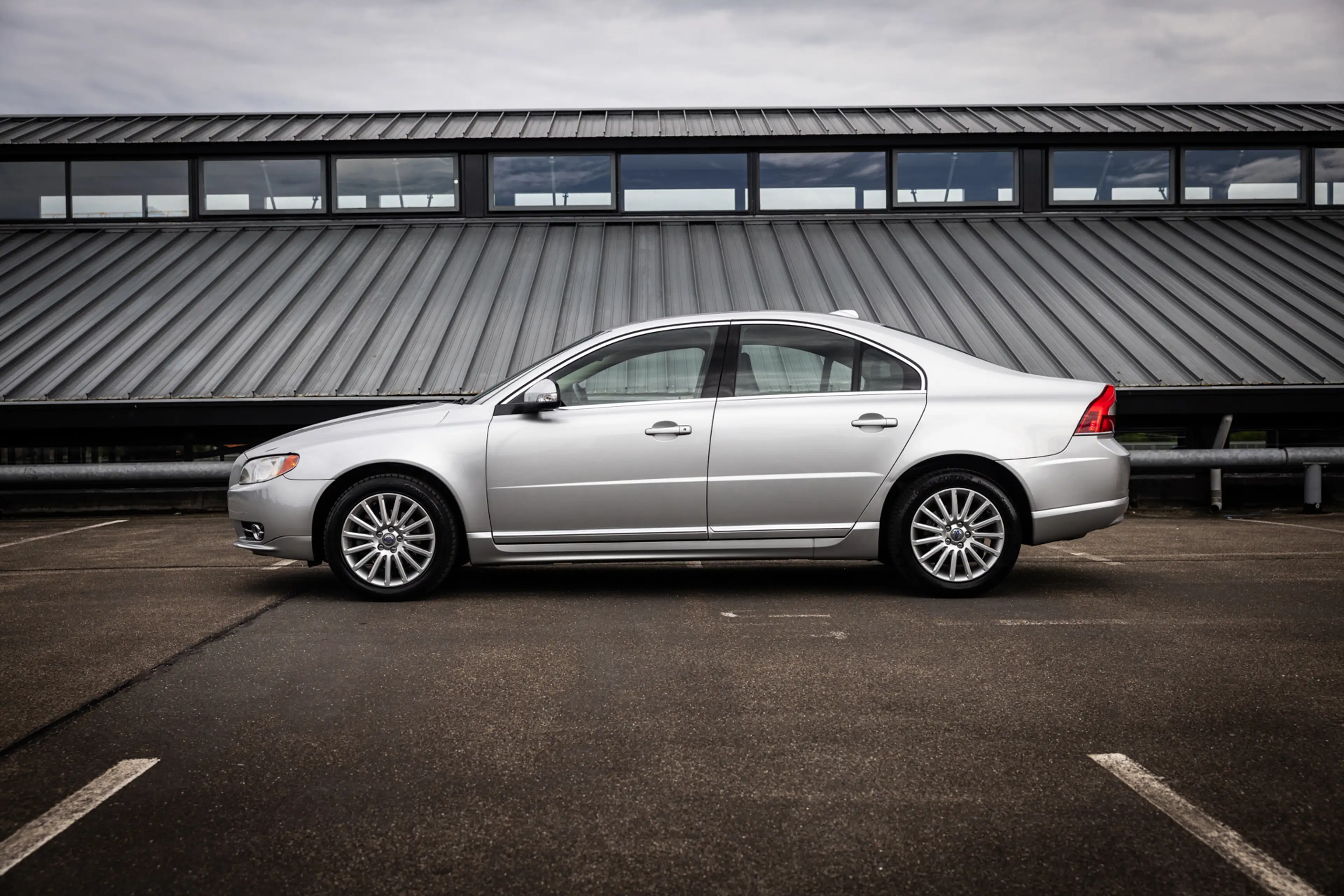 Volvo S80 2.5 T Momentum AUT (200pk) Orig NL - Lage KM — photo 23