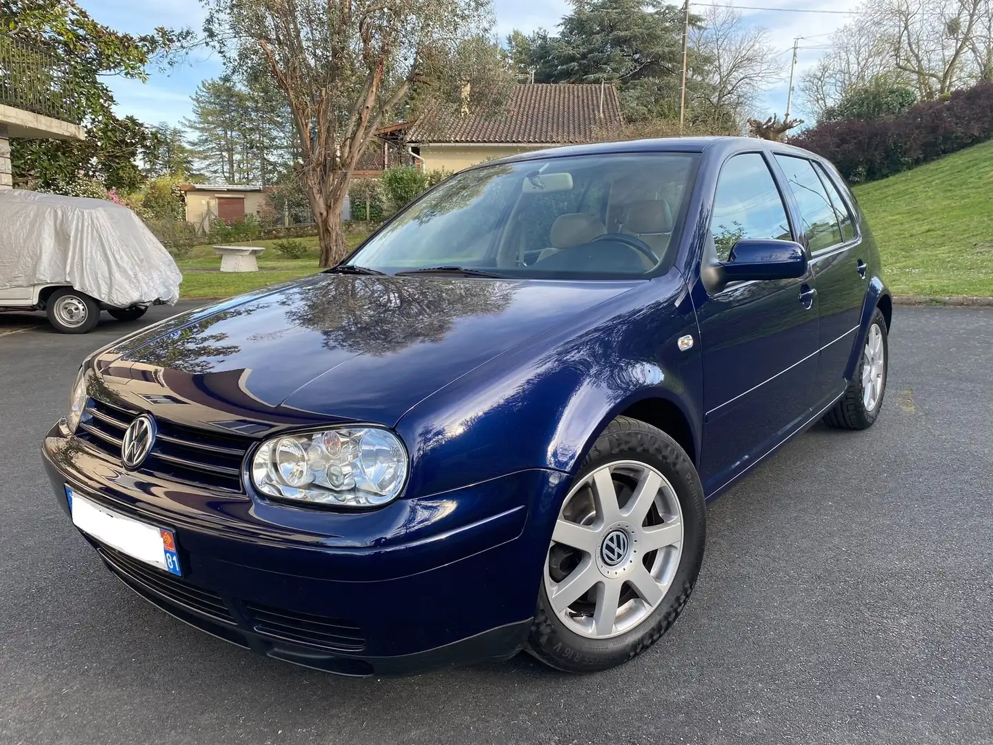 Volkswagen Golf V6 4Motion Bleu - 1