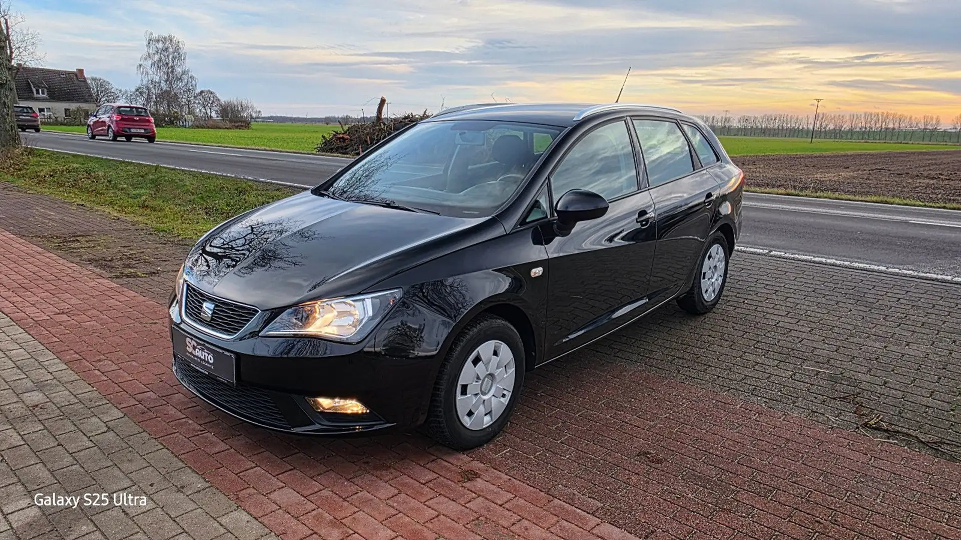 SEAT Ibiza 1.2 TSI Style ST TÜV 10/27 77Tkm. Schwarz - 1