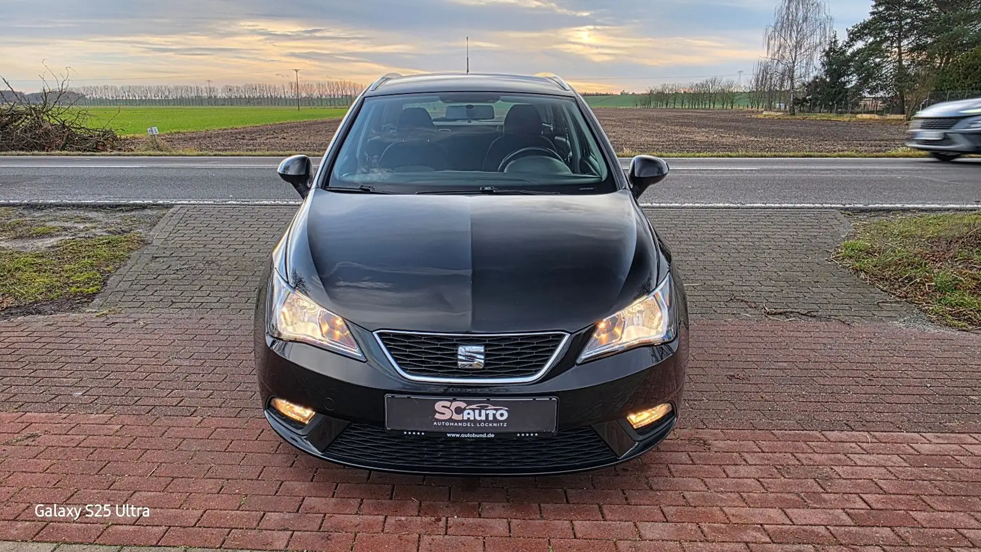 SEAT Ibiza 1.2 TSI Style ST TÜV 10/27 77Tkm. Schwarz - 2