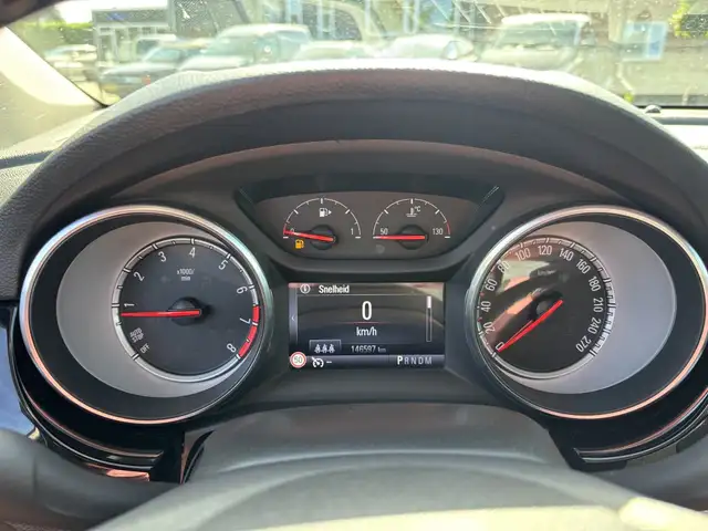 Opel Astra view 16