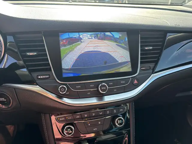 Opel Astra view 13